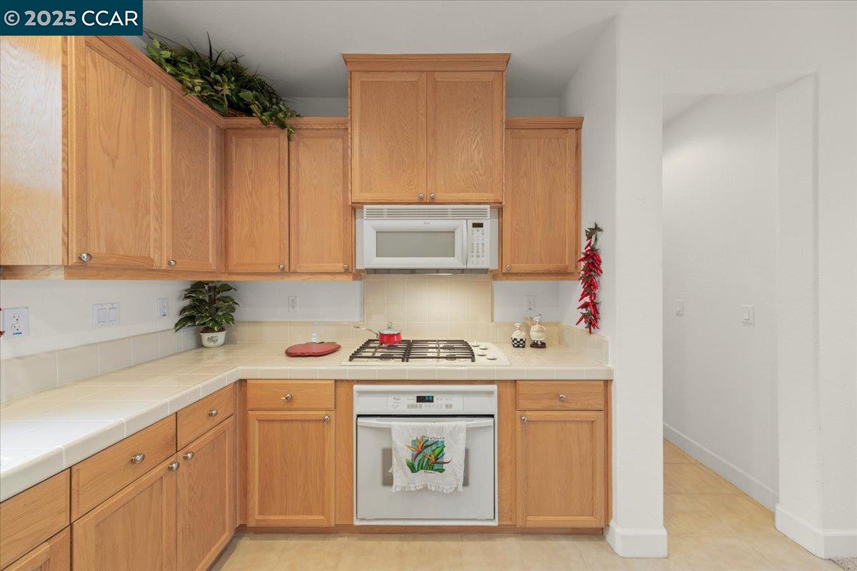 2003 De Anza Ln, Hercules, California 94547, 3 Bedrooms Bedrooms, 6 Rooms Rooms,2 BathroomsBathrooms,Residential,For Sale,2003 De Anza Ln,41105754