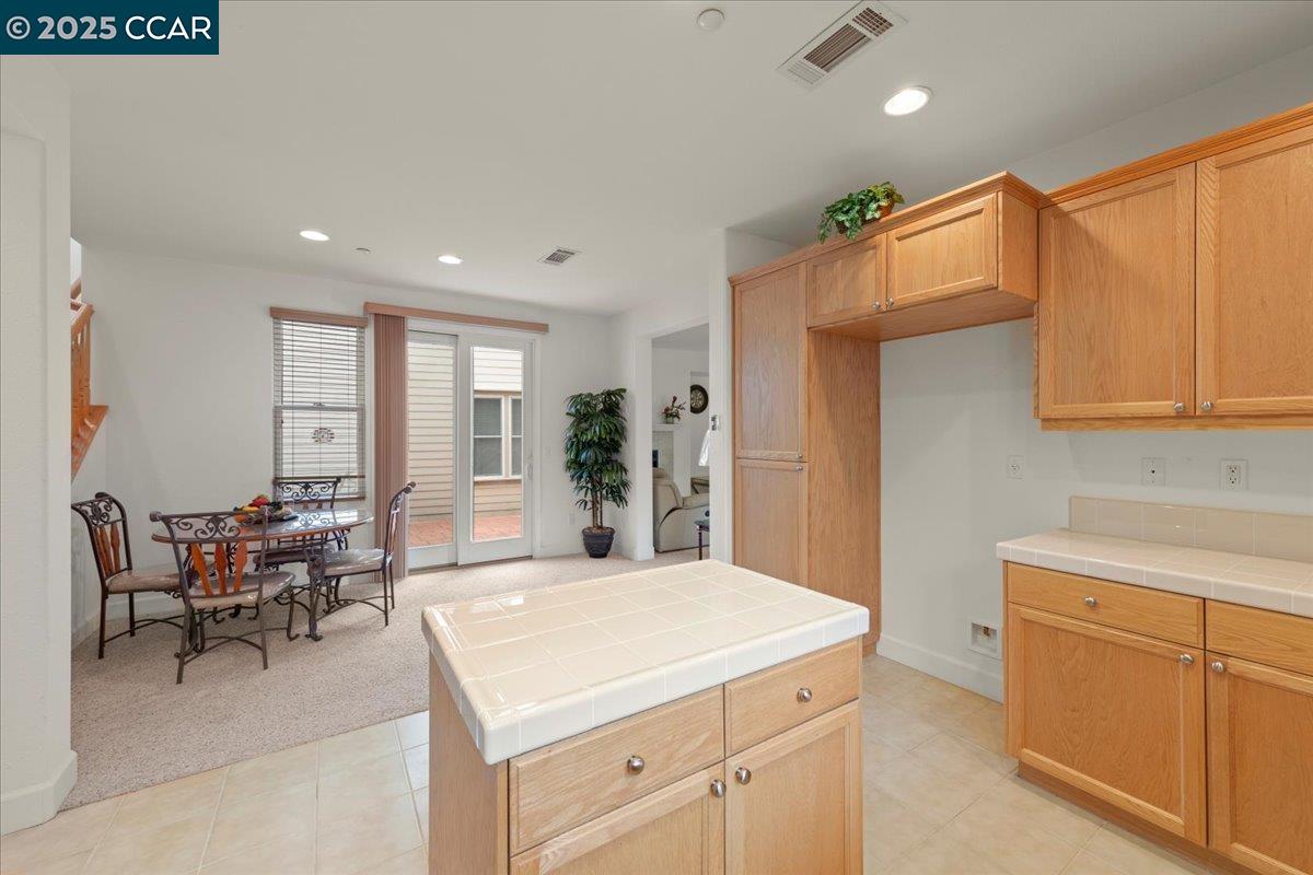 2003 De Anza Ln, Hercules, California 94547, 3 Bedrooms Bedrooms, 6 Rooms Rooms,2 BathroomsBathrooms,Residential,For Sale,2003 De Anza Ln,41105754