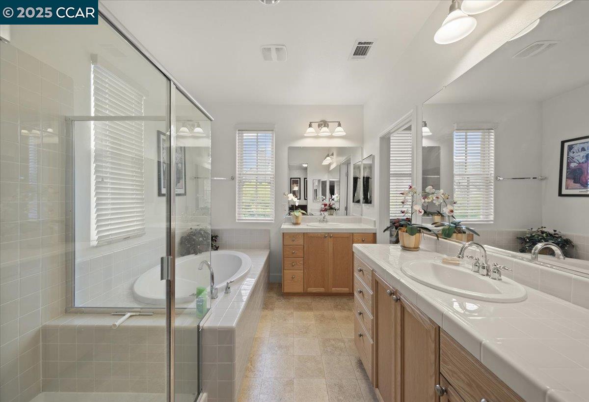 2003 De Anza Ln, Hercules, California 94547, 3 Bedrooms Bedrooms, 6 Rooms Rooms,2 BathroomsBathrooms,Residential,For Sale,2003 De Anza Ln,41105754