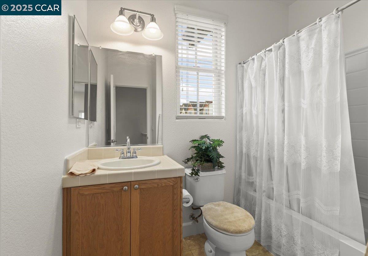 2003 De Anza Ln, Hercules, California 94547, 3 Bedrooms Bedrooms, 6 Rooms Rooms,2 BathroomsBathrooms,Residential,For Sale,2003 De Anza Ln,41105754