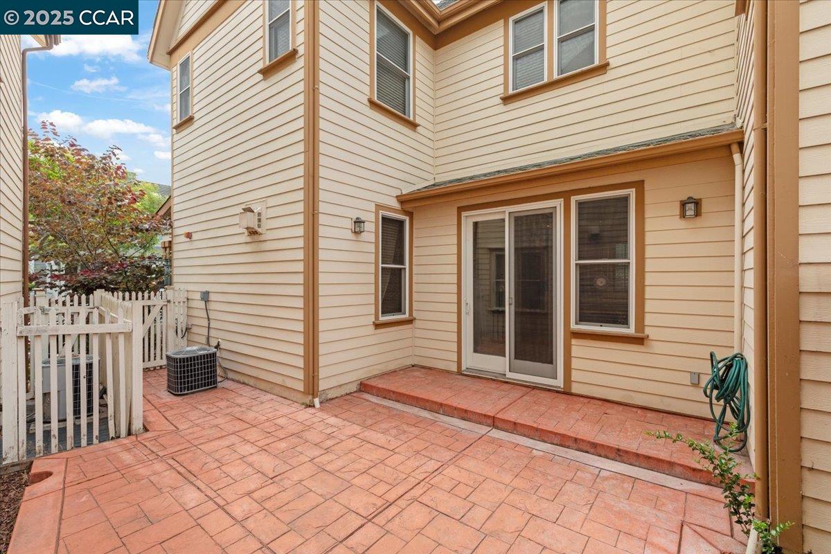 2003 De Anza Ln, Hercules, California 94547, 3 Bedrooms Bedrooms, 6 Rooms Rooms,2 BathroomsBathrooms,Residential,For Sale,2003 De Anza Ln,41105754