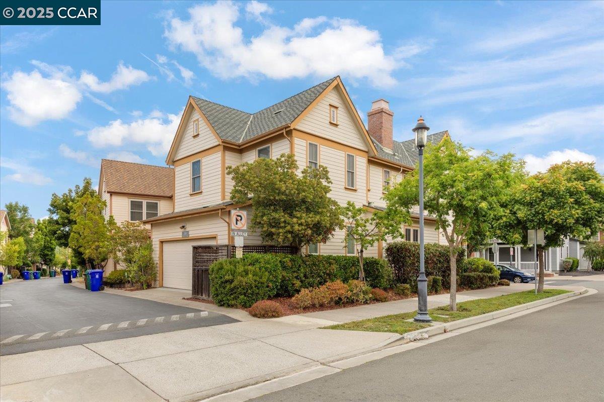 2003 De Anza Ln, Hercules, California 94547, 3 Bedrooms Bedrooms, 6 Rooms Rooms,2 BathroomsBathrooms,Residential,For Sale,2003 De Anza Ln,41105754