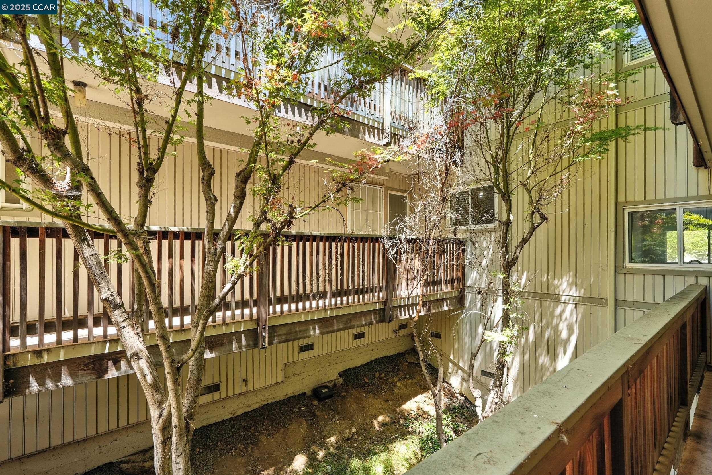 115 Lands End Ct, Vallejo, California 94591, 2 Bedrooms Bedrooms, 5 Rooms Rooms,1 BathroomBathrooms,Residential,For Sale,115 Lands End Ct,41105756