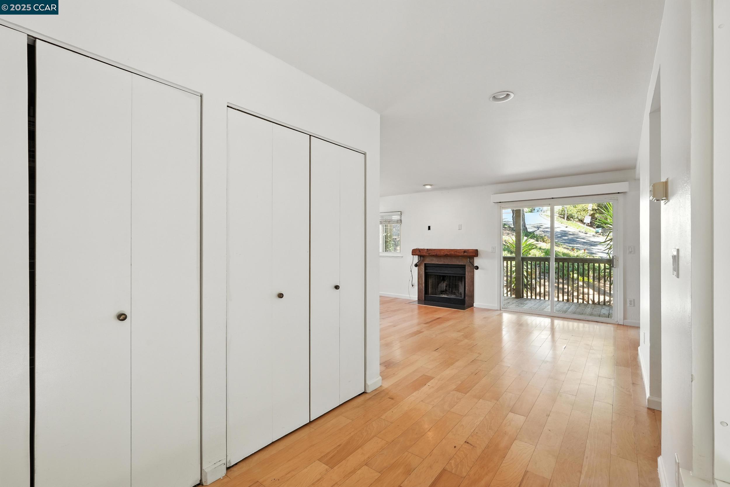 115 Lands End Ct, Vallejo, California 94591, 2 Bedrooms Bedrooms, 5 Rooms Rooms,1 BathroomBathrooms,Residential,For Sale,115 Lands End Ct,41105756