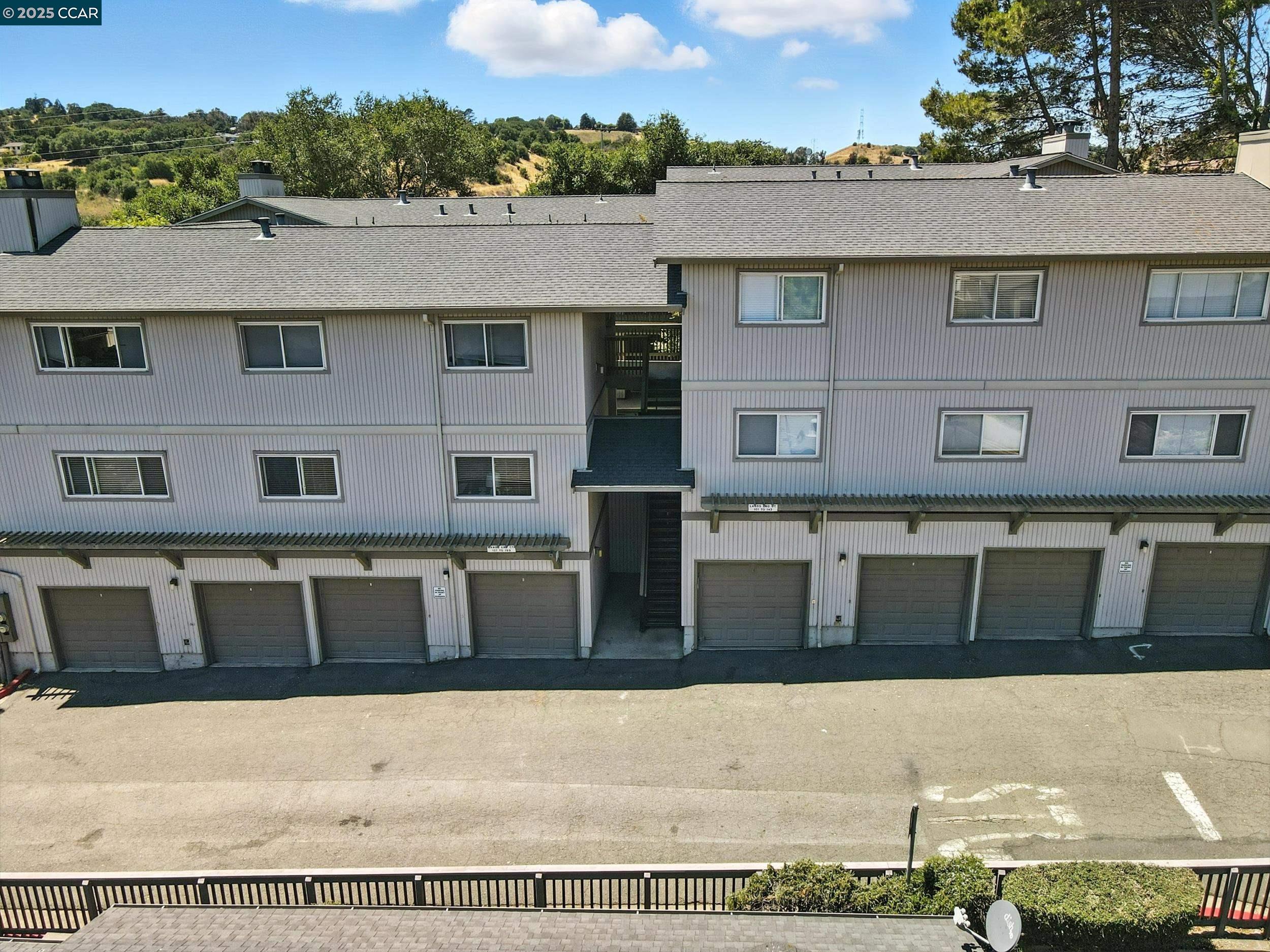 115 Lands End Ct, Vallejo, California 94591, 2 Bedrooms Bedrooms, 5 Rooms Rooms,1 BathroomBathrooms,Residential,For Sale,115 Lands End Ct,41105756