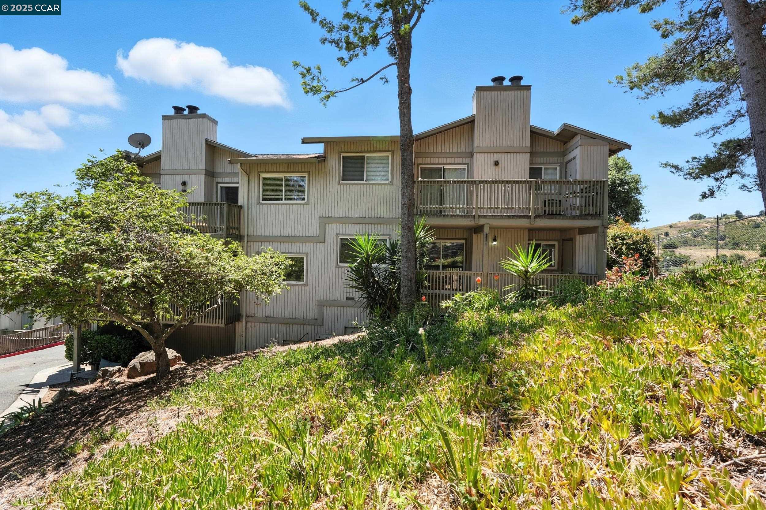 115 Lands End Ct, Vallejo, California 94591, 2 Bedrooms Bedrooms, 5 Rooms Rooms,1 BathroomBathrooms,Residential,For Sale,115 Lands End Ct,41105756