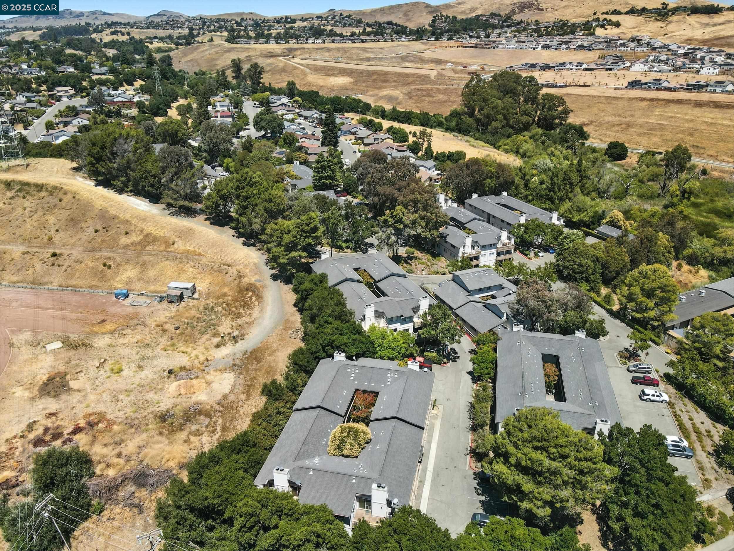 115 Lands End Ct, Vallejo, California 94591, 2 Bedrooms Bedrooms, 5 Rooms Rooms,1 BathroomBathrooms,Residential,For Sale,115 Lands End Ct,41105756