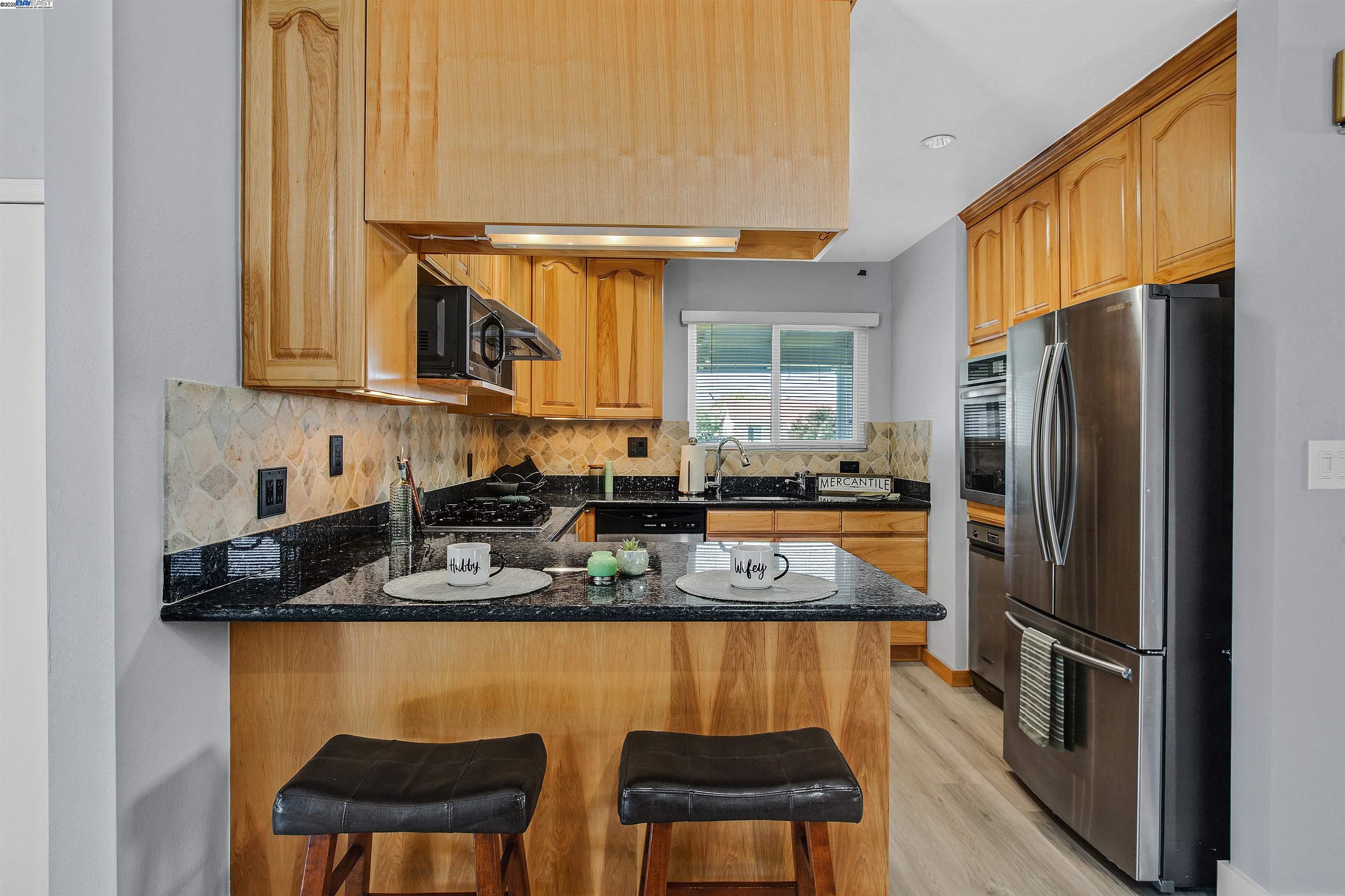 Detail Gallery Image 13 of 57 For 2560 Phelan Avenue, Hayward,  CA 94545 - 4 Beds | 3 Baths