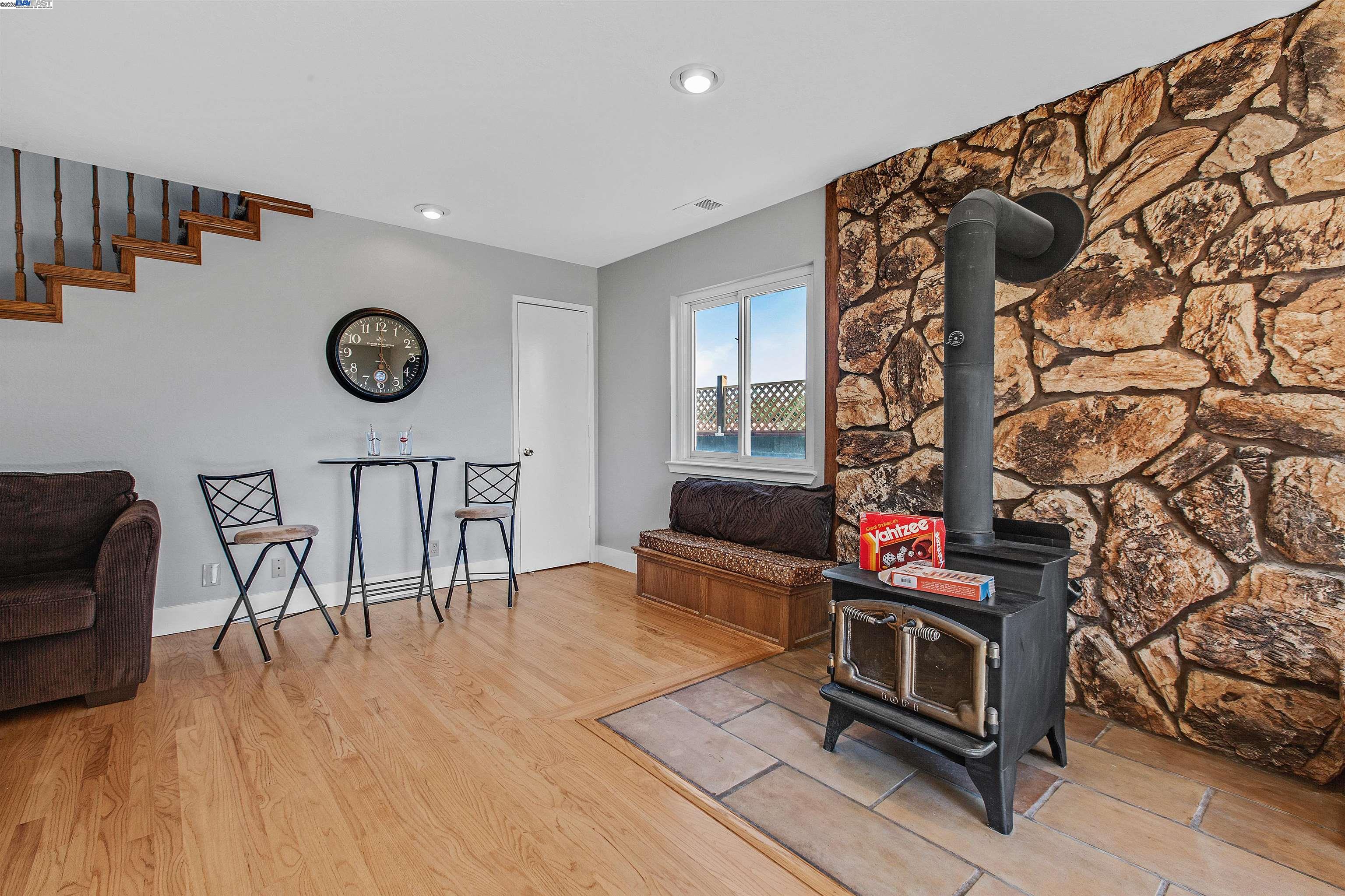 Detail Gallery Image 19 of 57 For 2560 Phelan Avenue, Hayward,  CA 94545 - 4 Beds | 3 Baths