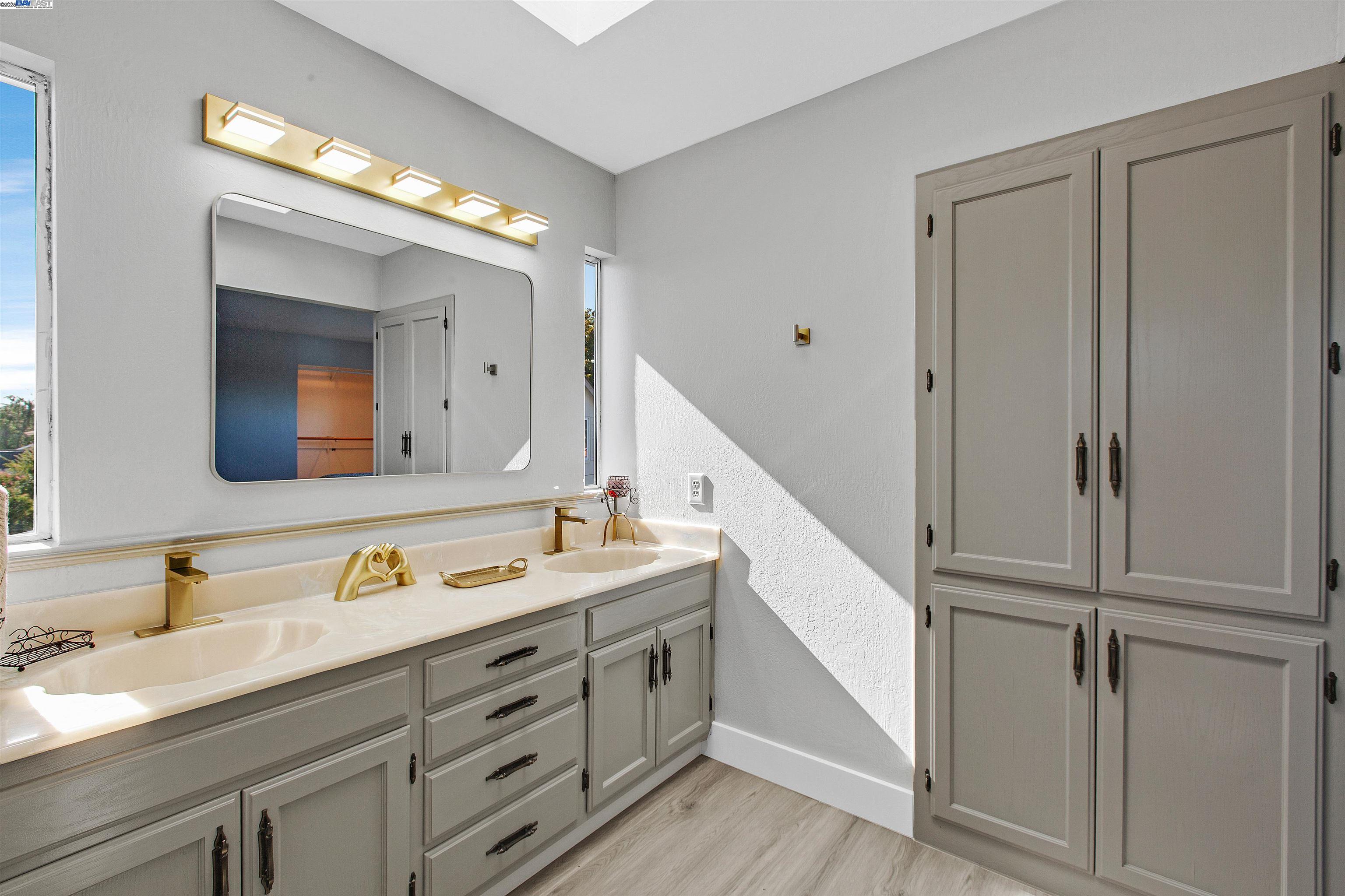 Detail Gallery Image 38 of 57 For 2560 Phelan Avenue, Hayward,  CA 94545 - 4 Beds | 3 Baths