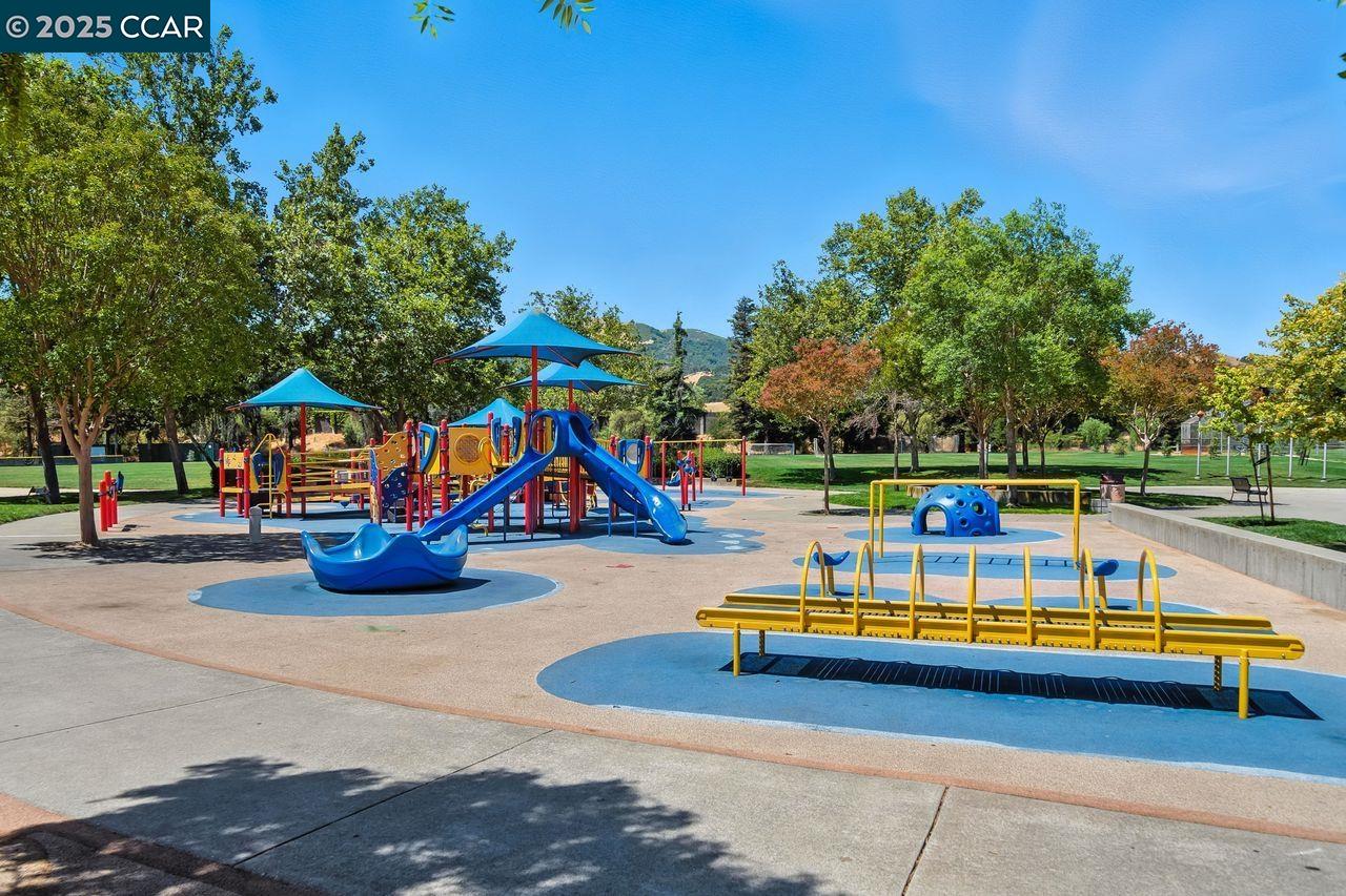 2886 Saint Denis Dr, San Ramon, California 94583, 3 Bedrooms Bedrooms, 8 Rooms Rooms,2 BathroomsBathrooms,Residential,For Sale,2886 Saint Denis Dr,41105761