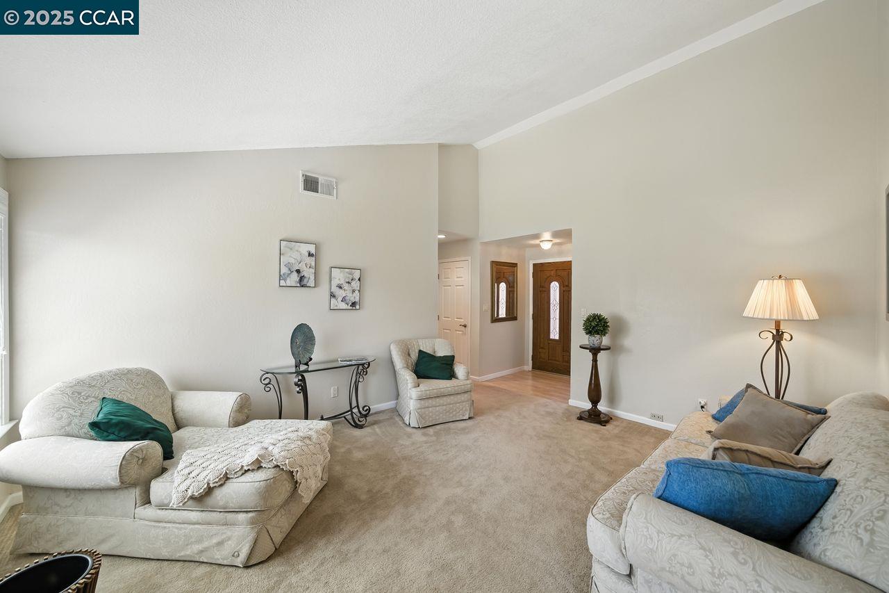 2886 Saint Denis Dr, San Ramon, California 94583, 3 Bedrooms Bedrooms, 8 Rooms Rooms,2 BathroomsBathrooms,Residential,For Sale,2886 Saint Denis Dr,41105761