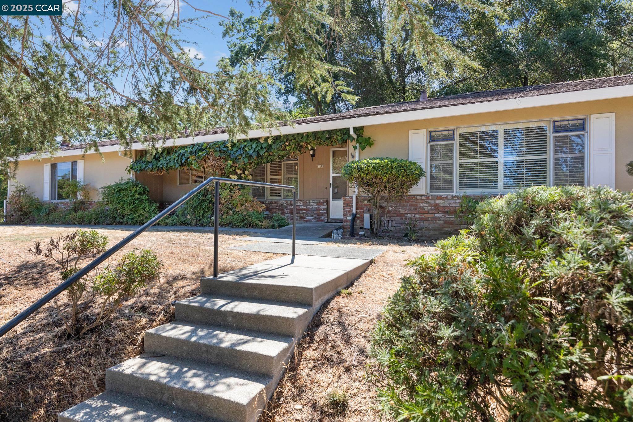 2101 Hillview Dr, Walnut Creek, California 94596, 3 Bedrooms Bedrooms, 8 Rooms Rooms,2 BathroomsBathrooms,Residential,For Sale,2101 Hillview Dr,41105762