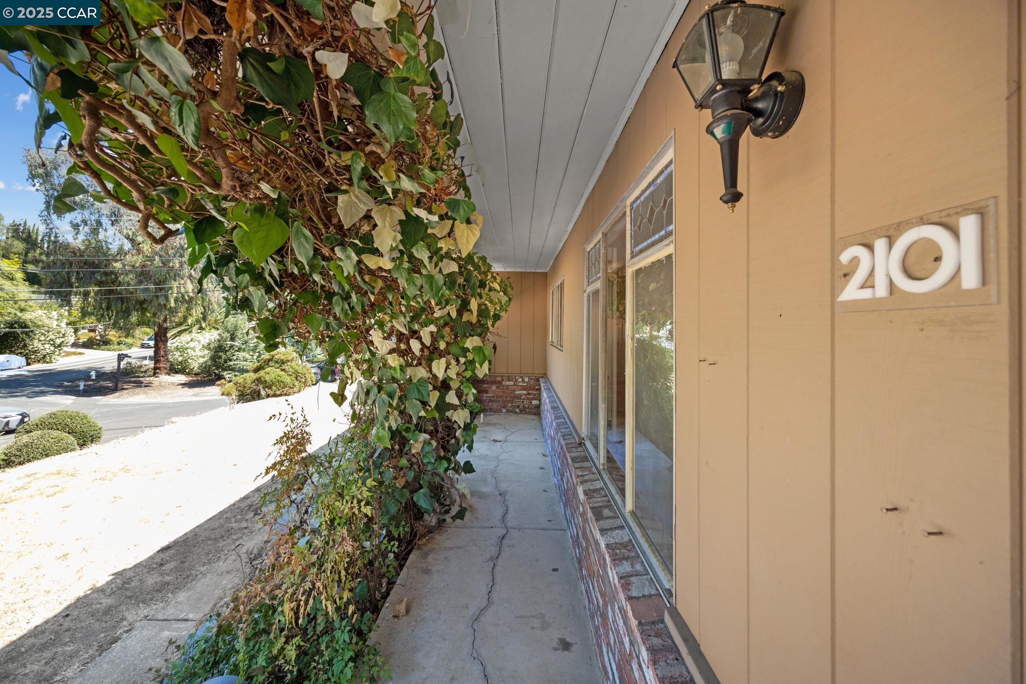 2101 Hillview Dr, Walnut Creek, California 94596, 3 Bedrooms Bedrooms, 8 Rooms Rooms,2 BathroomsBathrooms,Residential,For Sale,2101 Hillview Dr,41105762