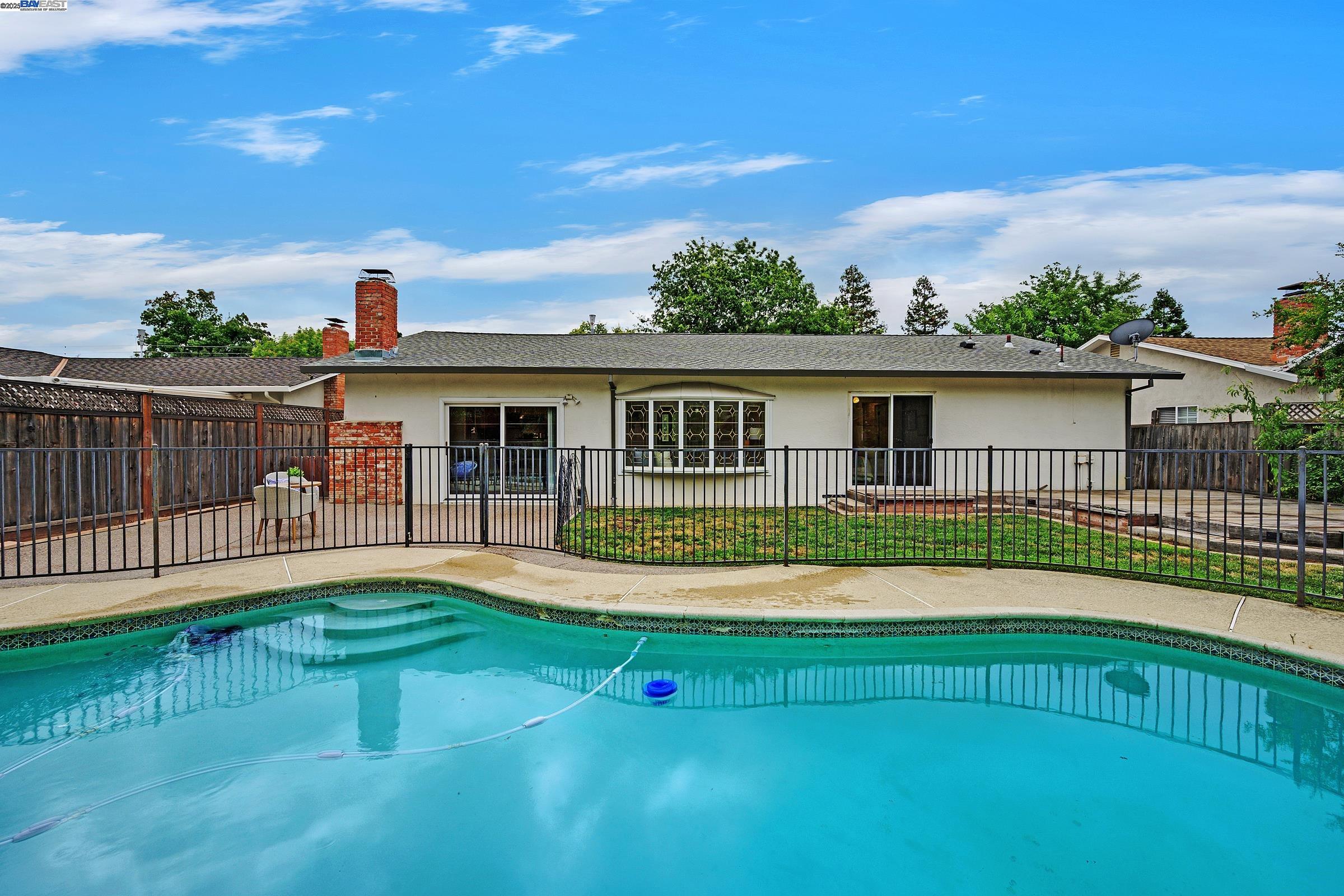 5041 Golden Rd, Pleasanton, California 94566, 4 Bedrooms Bedrooms, 7 Rooms Rooms,2 BathroomsBathrooms,Residential,For Sale,5041 Golden Rd,41105763