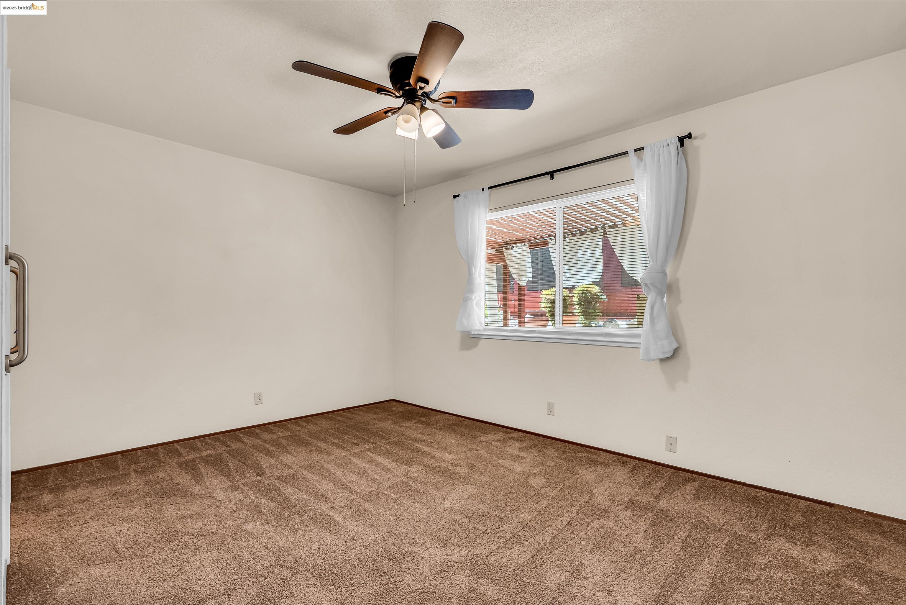 249 Royce Way, Pittsburg, California 94565, 4 Bedrooms Bedrooms, 7 Rooms Rooms,2 BathroomsBathrooms,Residential,For Sale,249 Royce Way,41105764
