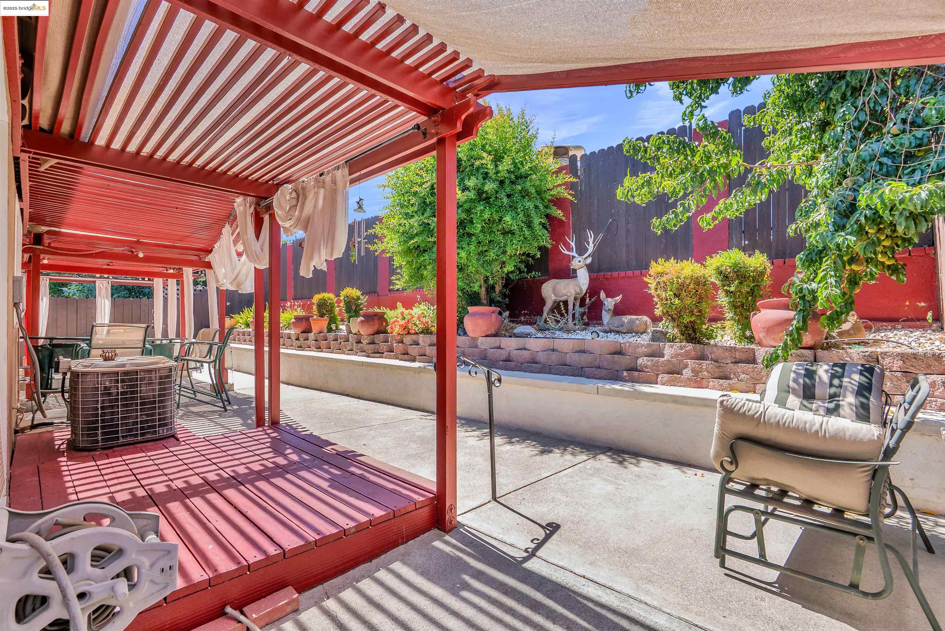 249 Royce Way, Pittsburg, California 94565, 4 Bedrooms Bedrooms, 7 Rooms Rooms,2 BathroomsBathrooms,Residential,For Sale,249 Royce Way,41105764