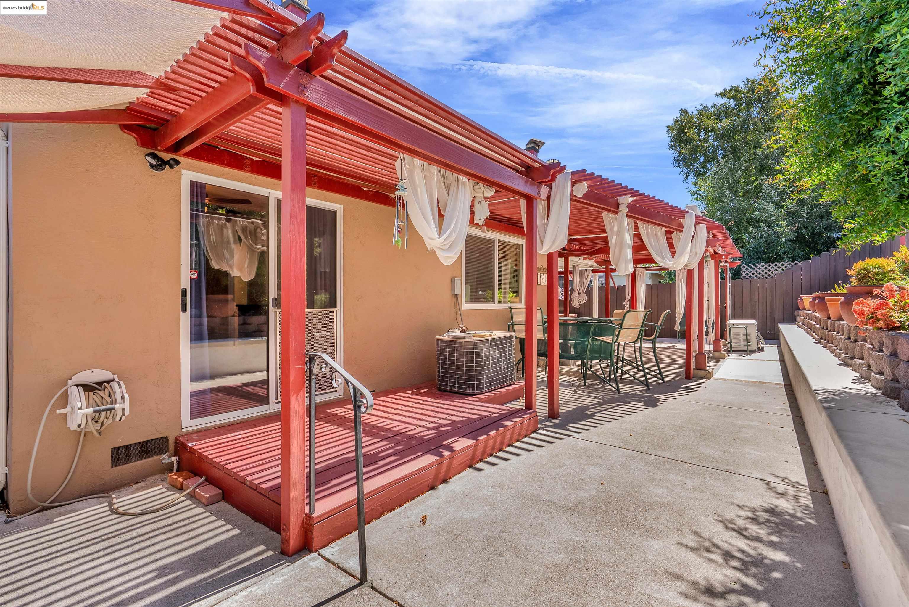 249 Royce Way, Pittsburg, California 94565, 4 Bedrooms Bedrooms, 7 Rooms Rooms,2 BathroomsBathrooms,Residential,For Sale,249 Royce Way,41105764