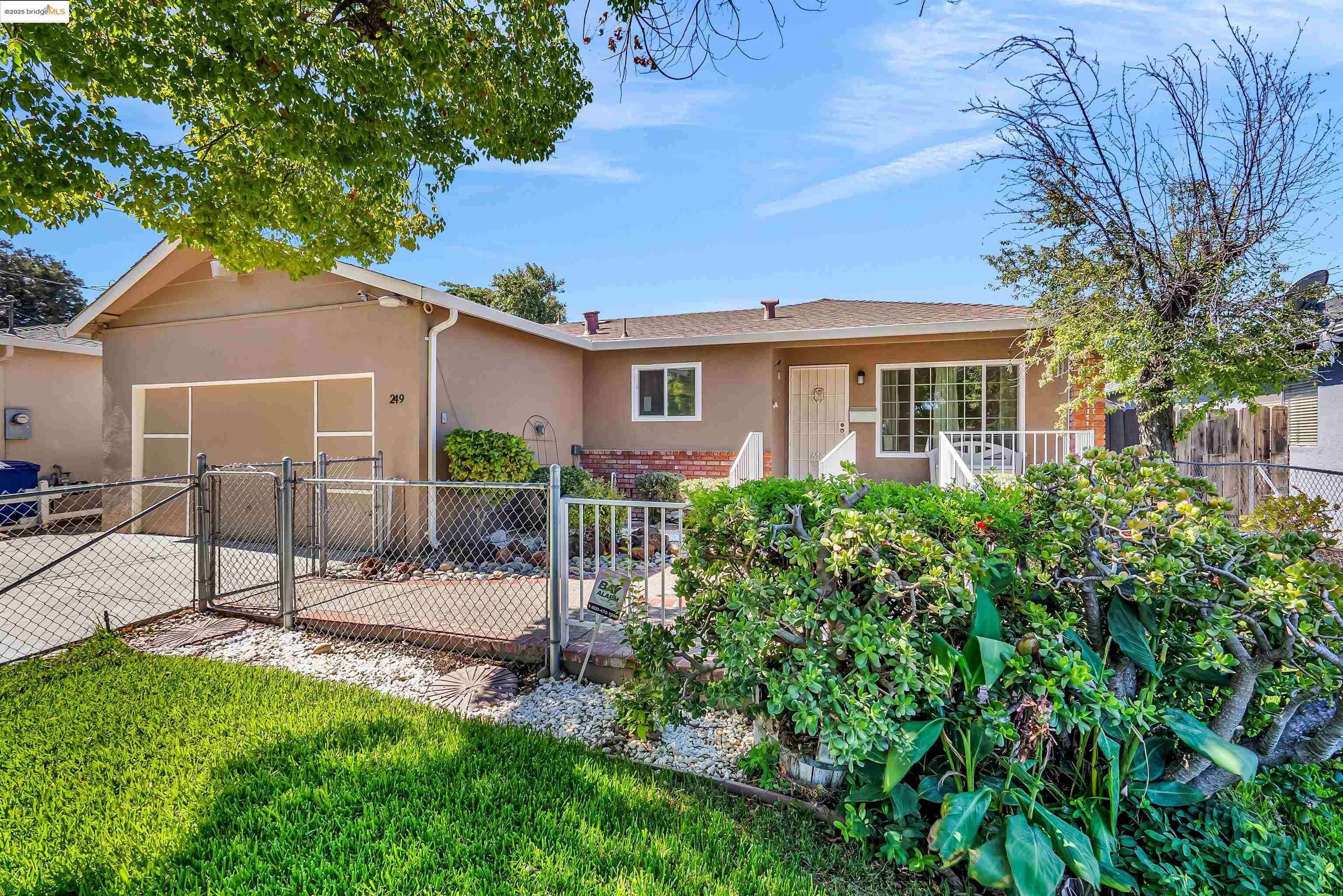 249 Royce Way, Pittsburg, California 94565, 4 Bedrooms Bedrooms, 7 Rooms Rooms,2 BathroomsBathrooms,Residential,For Sale,249 Royce Way,41105764