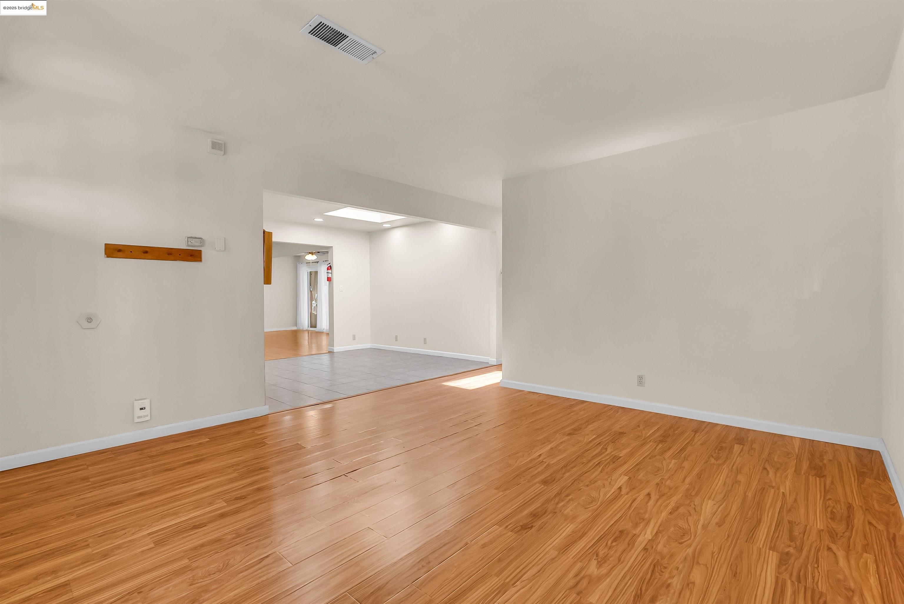 249 Royce Way, Pittsburg, California 94565, 4 Bedrooms Bedrooms, 7 Rooms Rooms,2 BathroomsBathrooms,Residential,For Sale,249 Royce Way,41105764