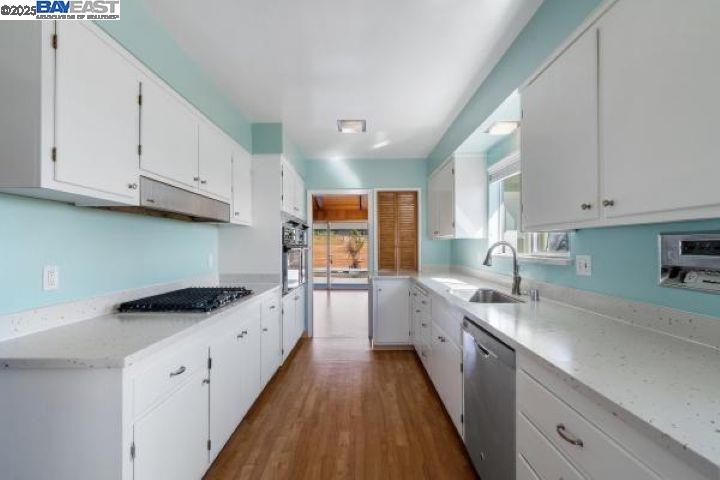 4120 Rhoda Ave, Oakland, California 94602, 3 Bedrooms Bedrooms, 7 Rooms Rooms,3 BathroomsBathrooms,Residential Lease,For Rent,4120 Rhoda Ave,41105767