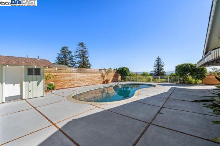 4120 Rhoda Ave, Oakland, California 94602, 3 Bedrooms Bedrooms, 7 Rooms Rooms,3 BathroomsBathrooms,Residential Lease,For Rent,4120 Rhoda Ave,41105767