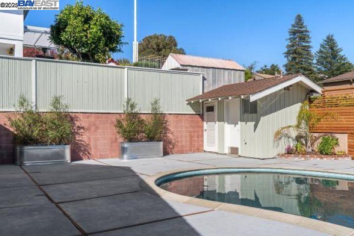 4120 Rhoda Ave, Oakland, California 94602, 3 Bedrooms Bedrooms, 7 Rooms Rooms,3 BathroomsBathrooms,Residential Lease,For Rent,4120 Rhoda Ave,41105767