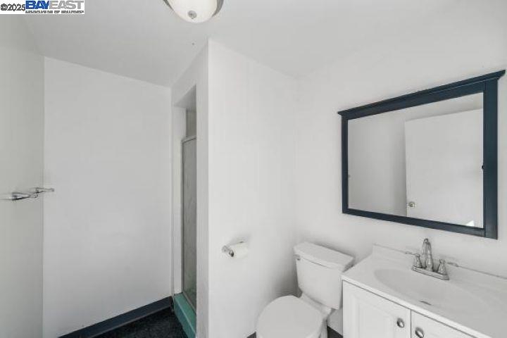 4120 Rhoda Ave, Oakland, California 94602, 3 Bedrooms Bedrooms, 7 Rooms Rooms,3 BathroomsBathrooms,Residential Lease,For Rent,4120 Rhoda Ave,41105767