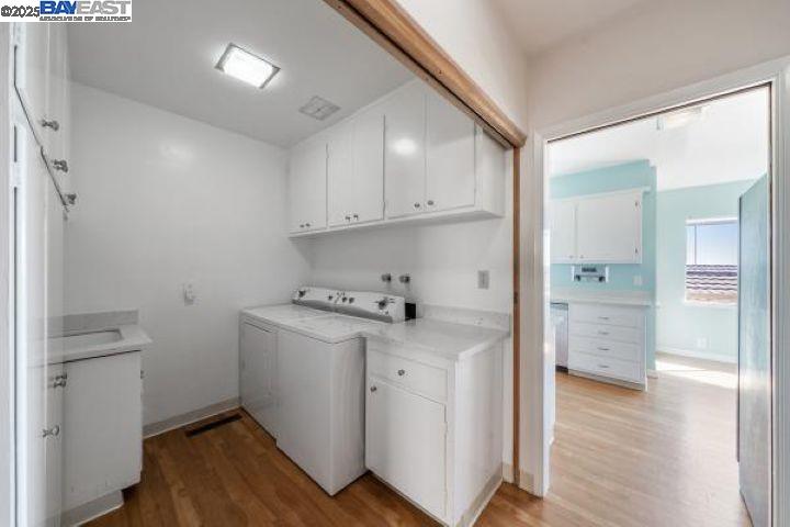 4120 Rhoda Ave, Oakland, California 94602, 3 Bedrooms Bedrooms, 7 Rooms Rooms,3 BathroomsBathrooms,Residential Lease,For Rent,4120 Rhoda Ave,41105767
