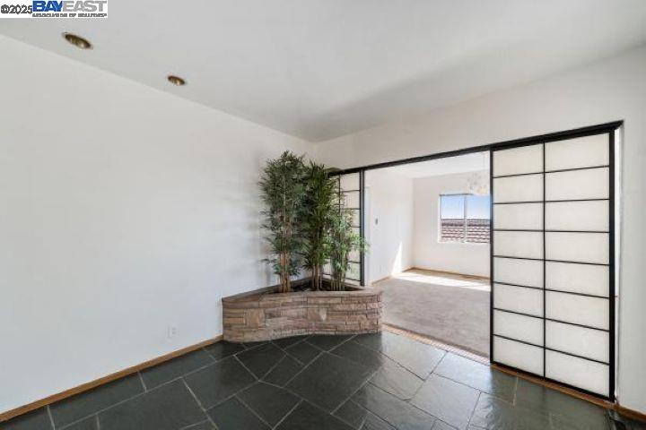 4120 Rhoda Ave, Oakland, California 94602, 3 Bedrooms Bedrooms, 7 Rooms Rooms,3 BathroomsBathrooms,Residential Lease,For Rent,4120 Rhoda Ave,41105767