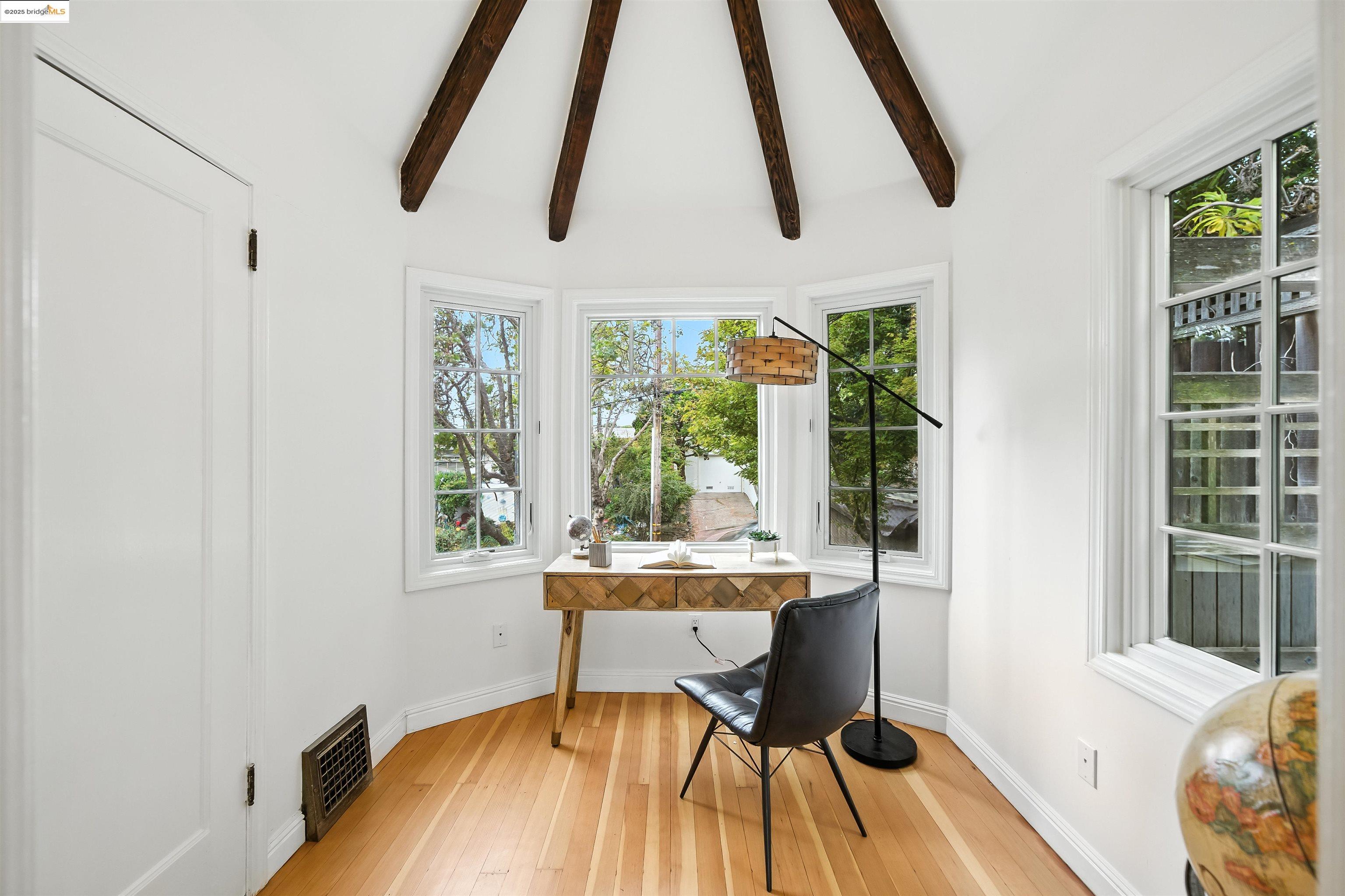 2018 Marin Ave, Berkeley, California 94707, 3 Bedrooms Bedrooms, 9 Rooms Rooms,1 BathroomBathrooms,Residential,For Sale,2018 Marin Ave,41105768