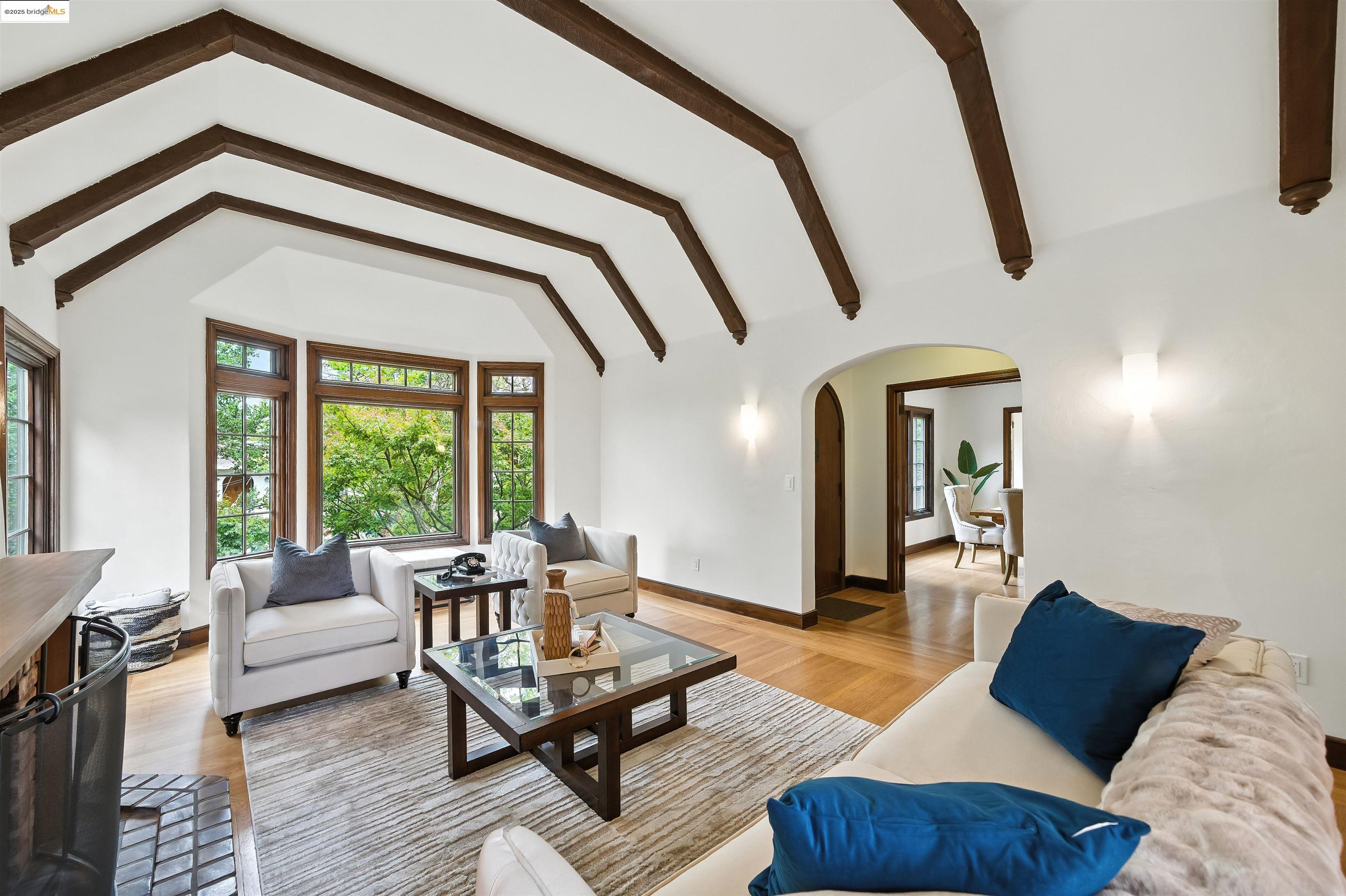 2018 Marin Ave, Berkeley, California 94707, 3 Bedrooms Bedrooms, 9 Rooms Rooms,1 BathroomBathrooms,Residential,For Sale,2018 Marin Ave,41105768