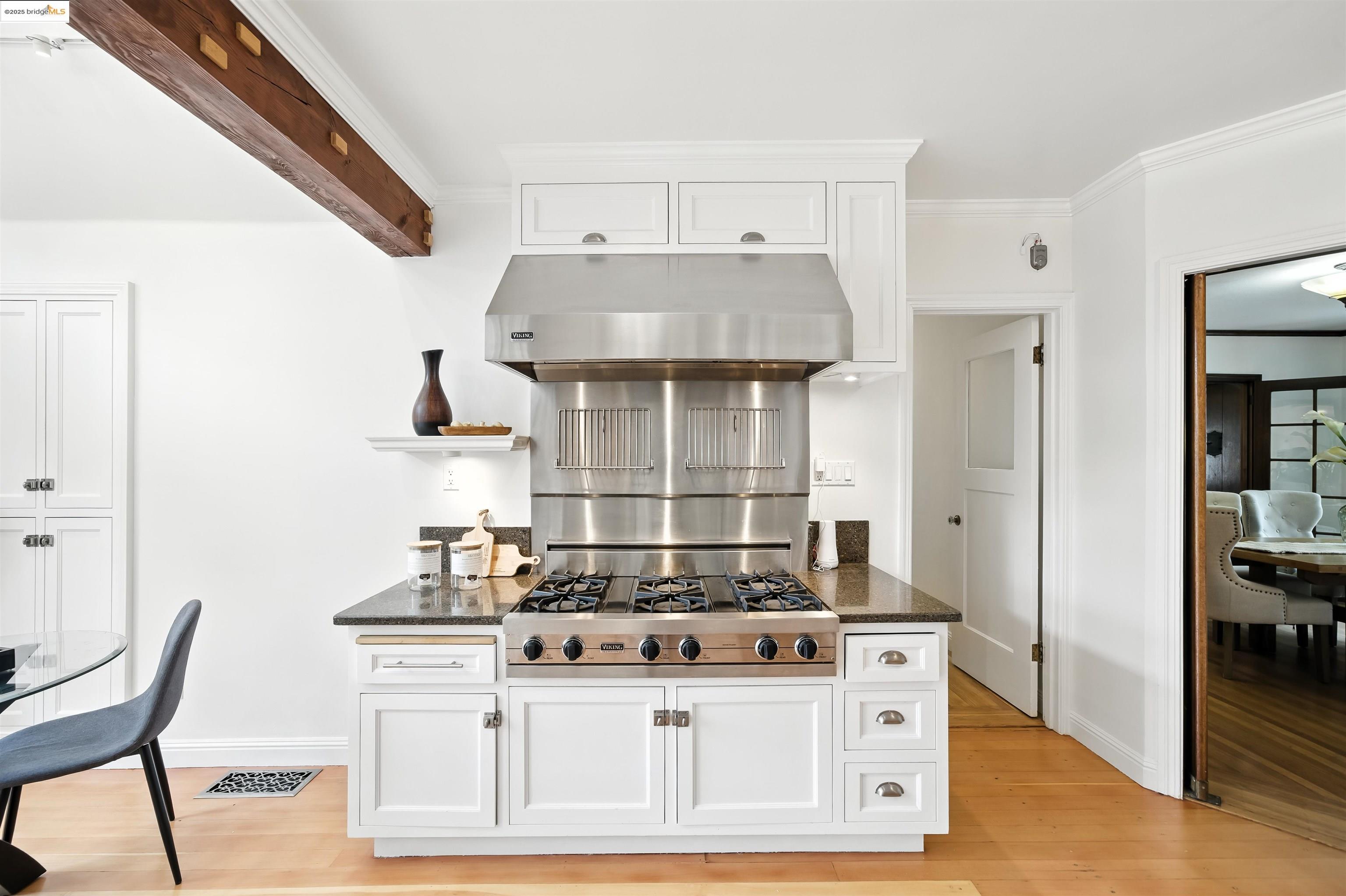 2018 Marin Ave, Berkeley, California 94707, 3 Bedrooms Bedrooms, 9 Rooms Rooms,1 BathroomBathrooms,Residential,For Sale,2018 Marin Ave,41105768
