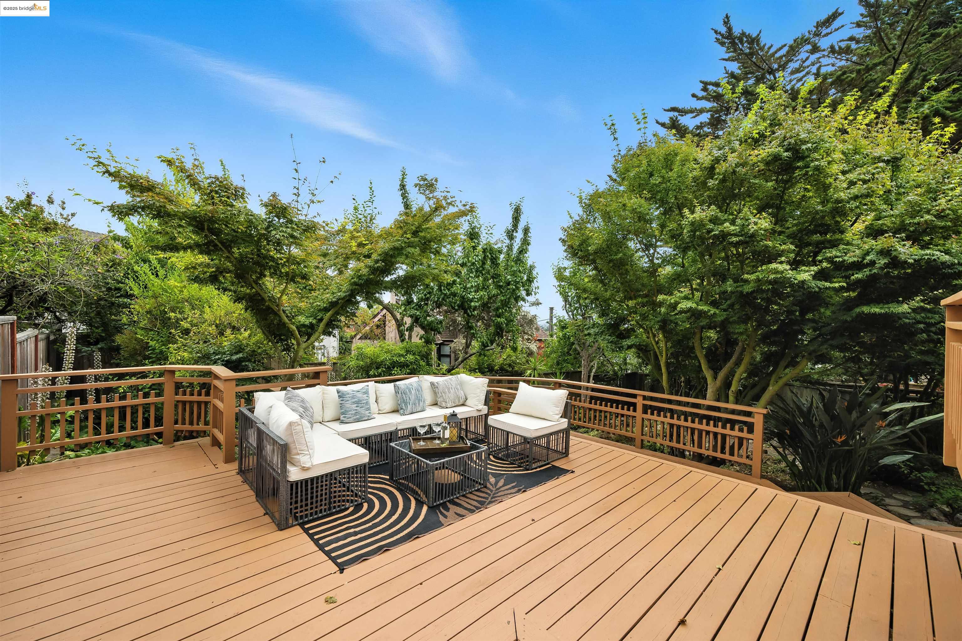 2018 Marin Ave, Berkeley, California 94707, 3 Bedrooms Bedrooms, 9 Rooms Rooms,1 BathroomBathrooms,Residential,For Sale,2018 Marin Ave,41105768