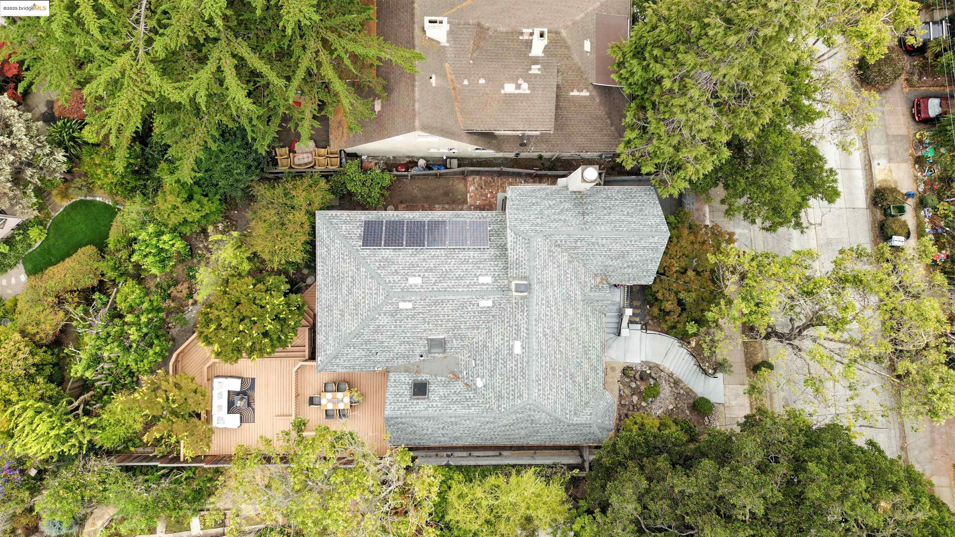 2018 Marin Ave, Berkeley, California 94707, 3 Bedrooms Bedrooms, 9 Rooms Rooms,1 BathroomBathrooms,Residential,For Sale,2018 Marin Ave,41105768
