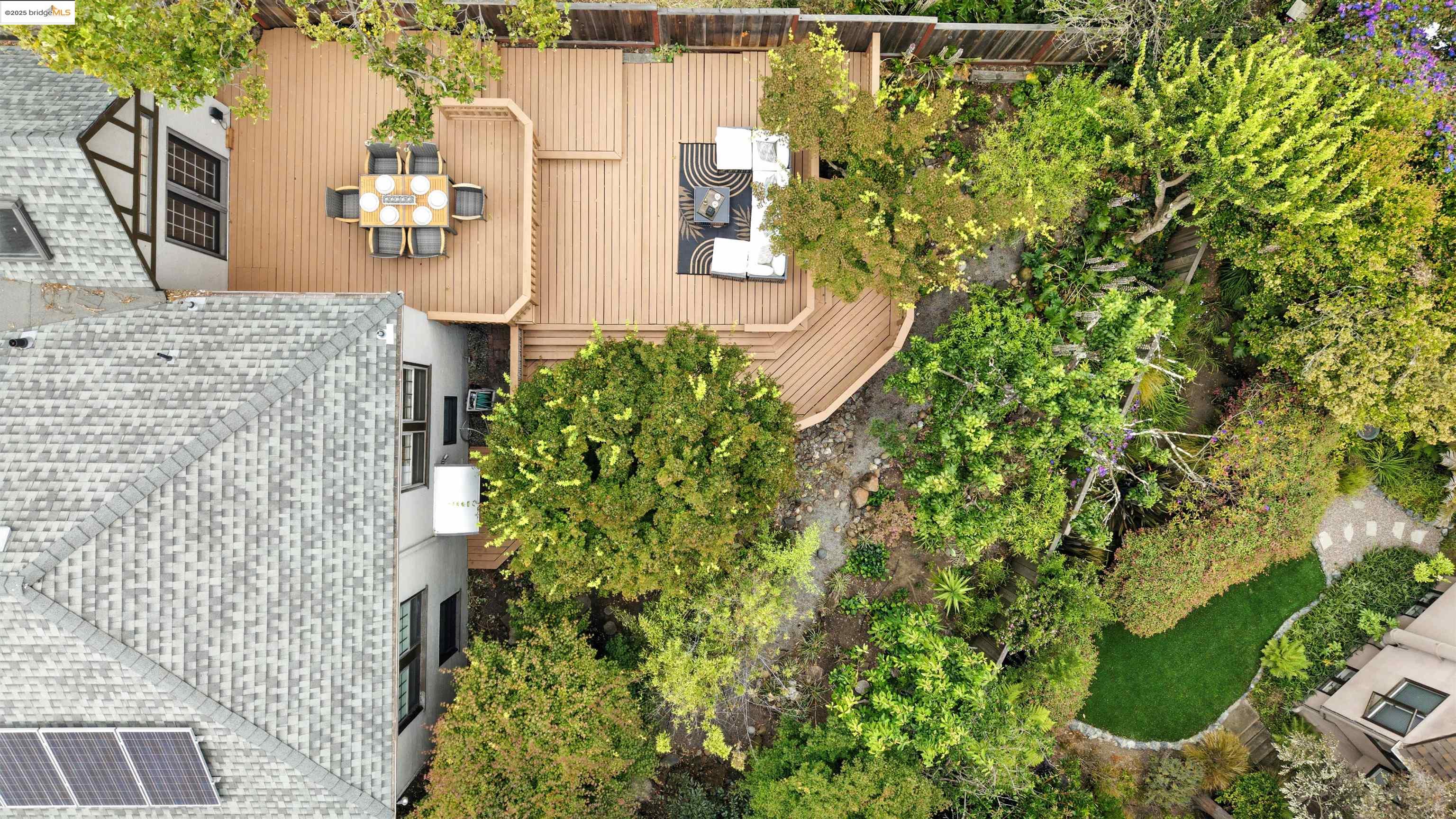 2018 Marin Ave, Berkeley, California 94707, 3 Bedrooms Bedrooms, 9 Rooms Rooms,1 BathroomBathrooms,Residential,For Sale,2018 Marin Ave,41105768