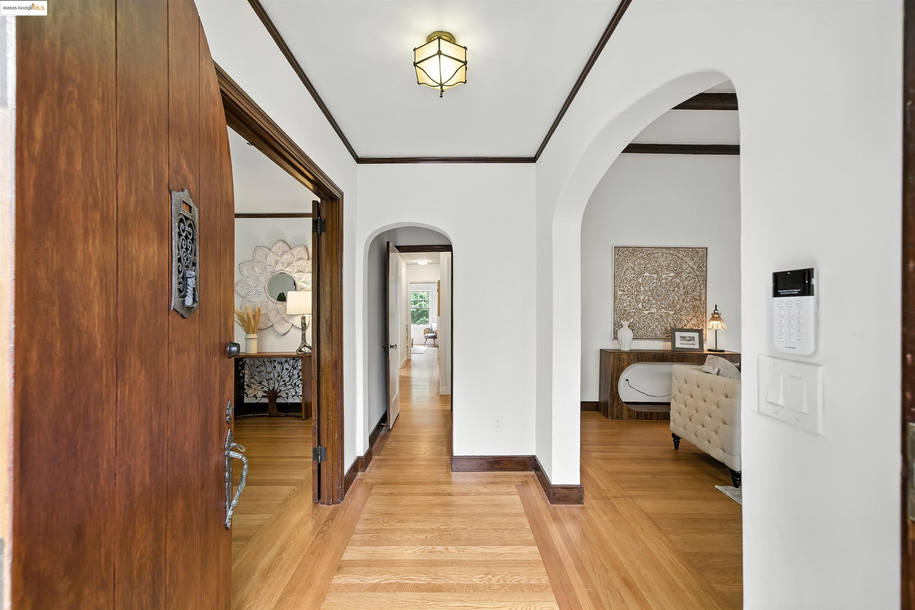 2018 Marin Ave, Berkeley, California 94707, 3 Bedrooms Bedrooms, 9 Rooms Rooms,1 BathroomBathrooms,Residential,For Sale,2018 Marin Ave,41105768