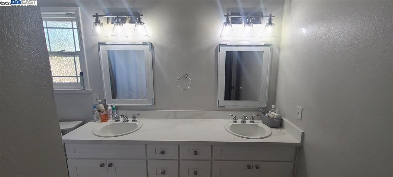 Detail Gallery Image 15 of 23 For 1127 Mataro Ct, Pleasanton,  CA 94566 - 4 Beds | 3 Baths