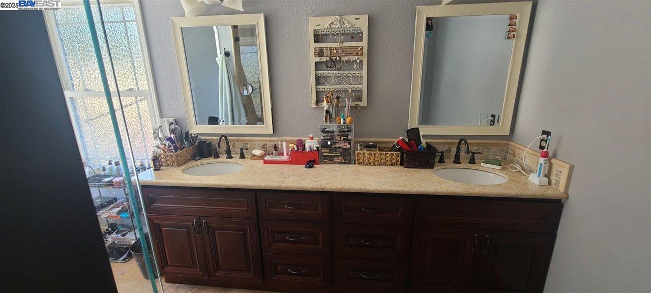 Detail Gallery Image 19 of 23 For 1127 Mataro Ct, Pleasanton,  CA 94566 - 4 Beds | 3 Baths