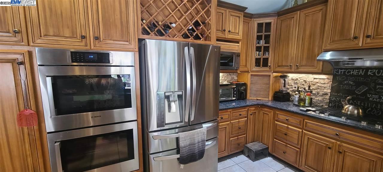 Detail Gallery Image 8 of 23 For 1127 Mataro Ct, Pleasanton,  CA 94566 - 4 Beds | 3 Baths
