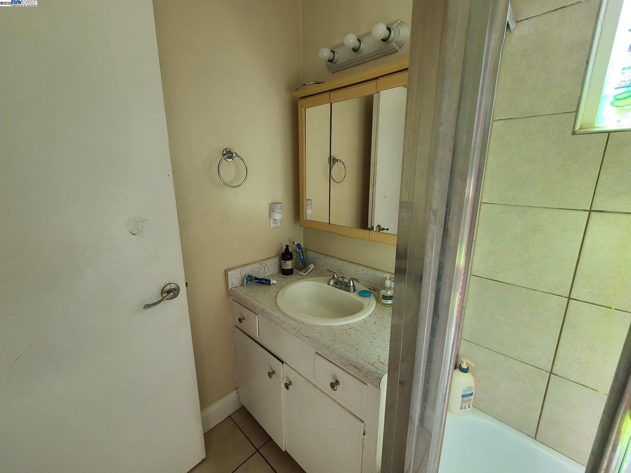 Detail Gallery Image 14 of 19 For 4126 Francisco St, Pleasanton,  CA 94566-5617 - 3 Beds | 2 Baths