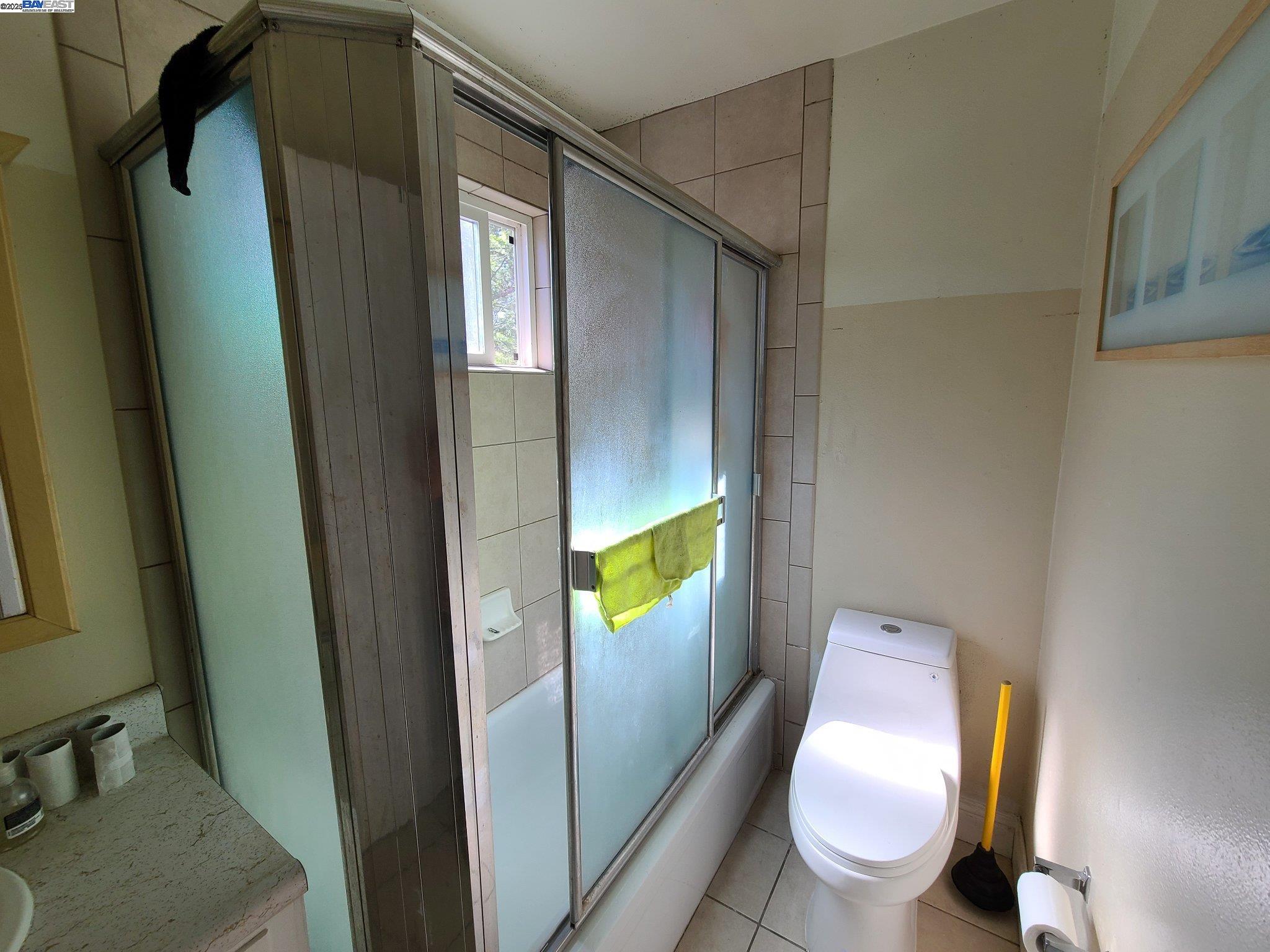 Detail Gallery Image 15 of 19 For 4126 Francisco St, Pleasanton,  CA 94566-5617 - 3 Beds | 2 Baths