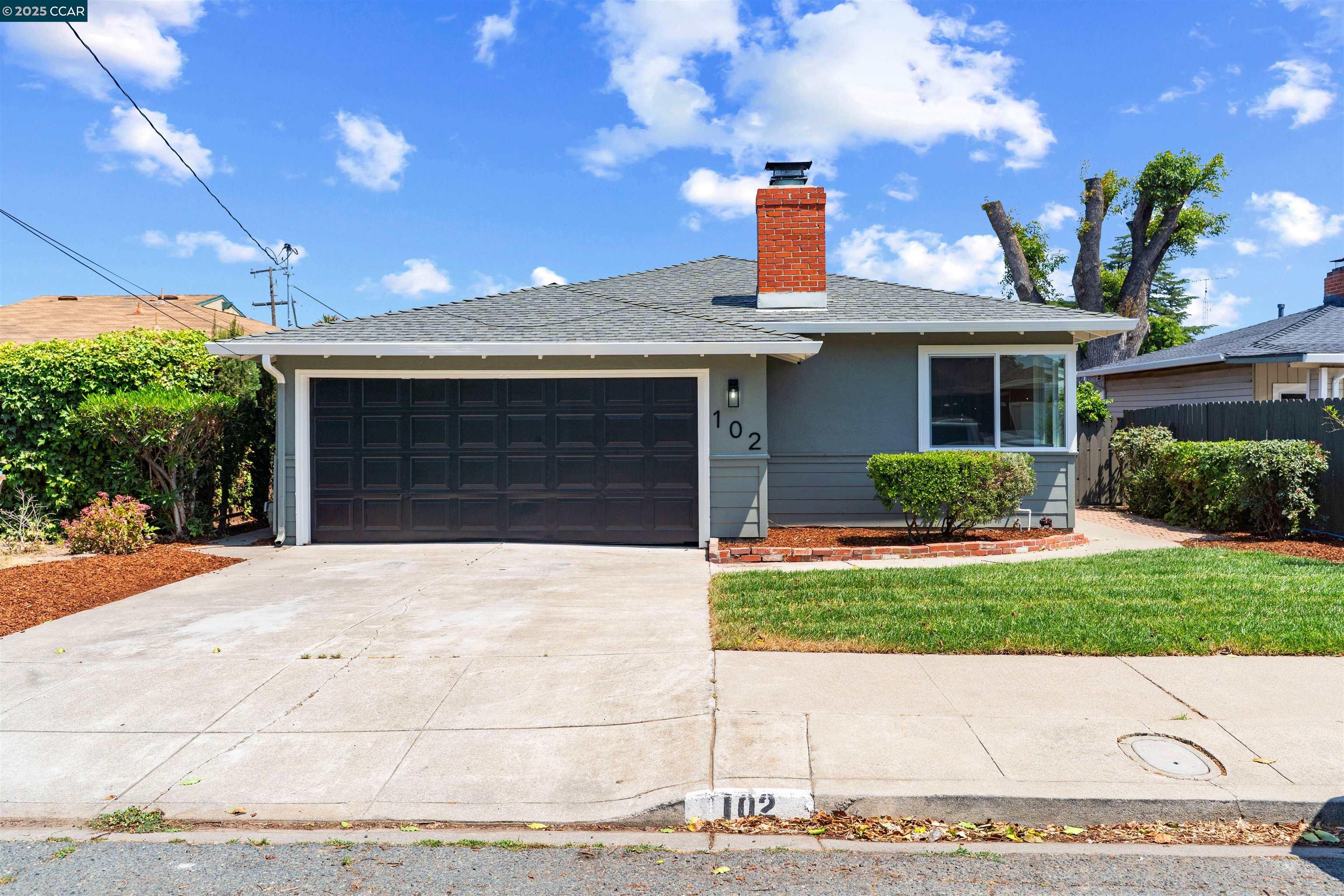 Detail Gallery Image 1 of 1 For 102 W 15th St, Antioch,  CA 94509 - 3 Beds | 2 Baths