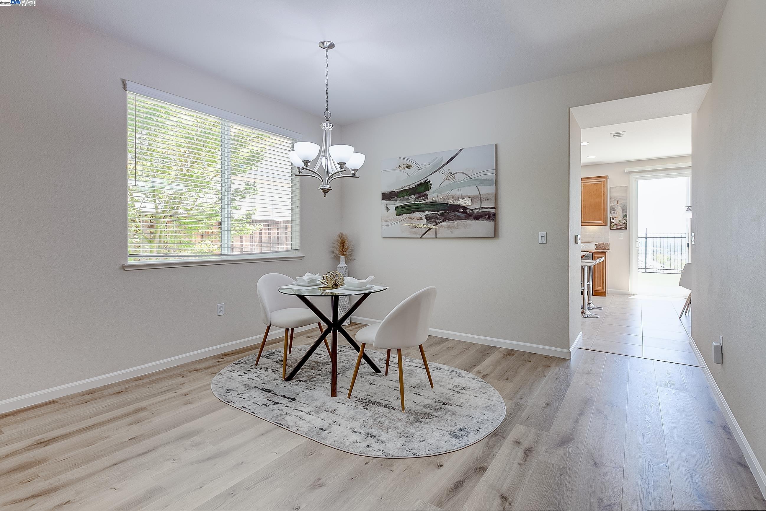 Detail Gallery Image 11 of 60 For 2528 Amantea Way, Dublin,  CA 94568-7343 - 5 Beds | 4 Baths
