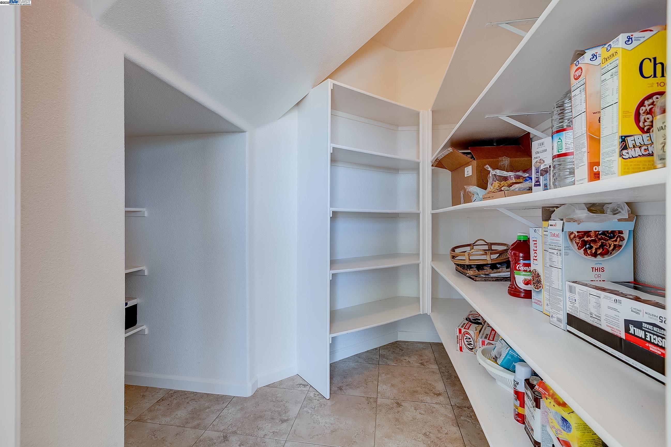 Detail Gallery Image 28 of 60 For 2528 Amantea Way, Dublin,  CA 94568-7343 - 5 Beds | 4 Baths