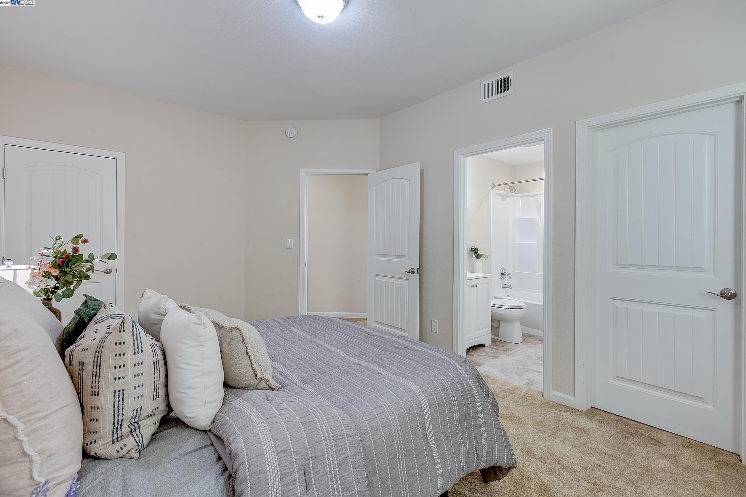Detail Gallery Image 40 of 60 For 2528 Amantea Way, Dublin,  CA 94568-7343 - 5 Beds | 4 Baths