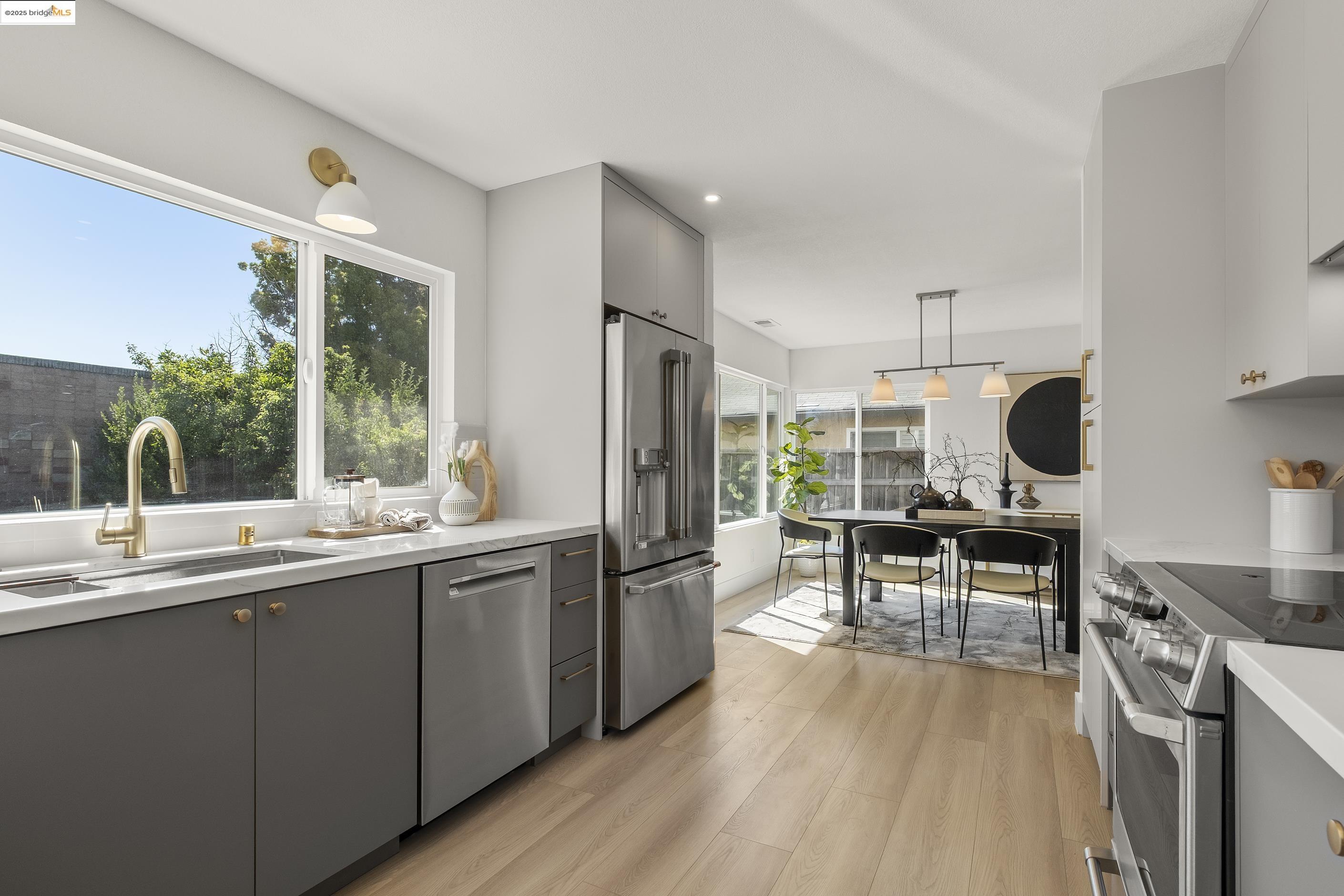 Detail Gallery Image 12 of 43 For 1485 Deschutes Pl, Fremont,  CA 94539 - 4 Beds | 2/1 Baths