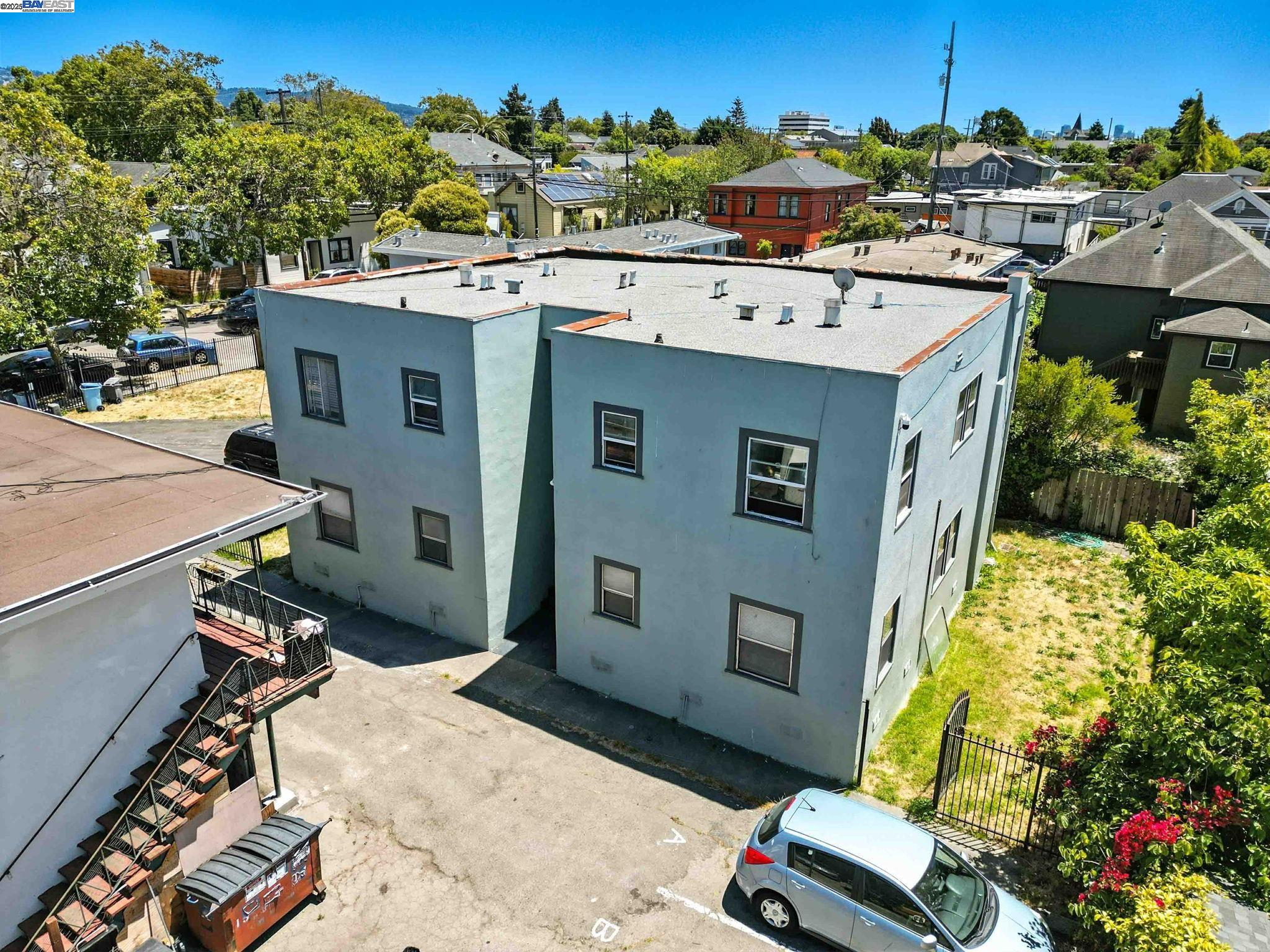 Detail Gallery Image 2 of 48 For 2238 7th, Berkeley,  CA 94710 - – Beds | – Baths