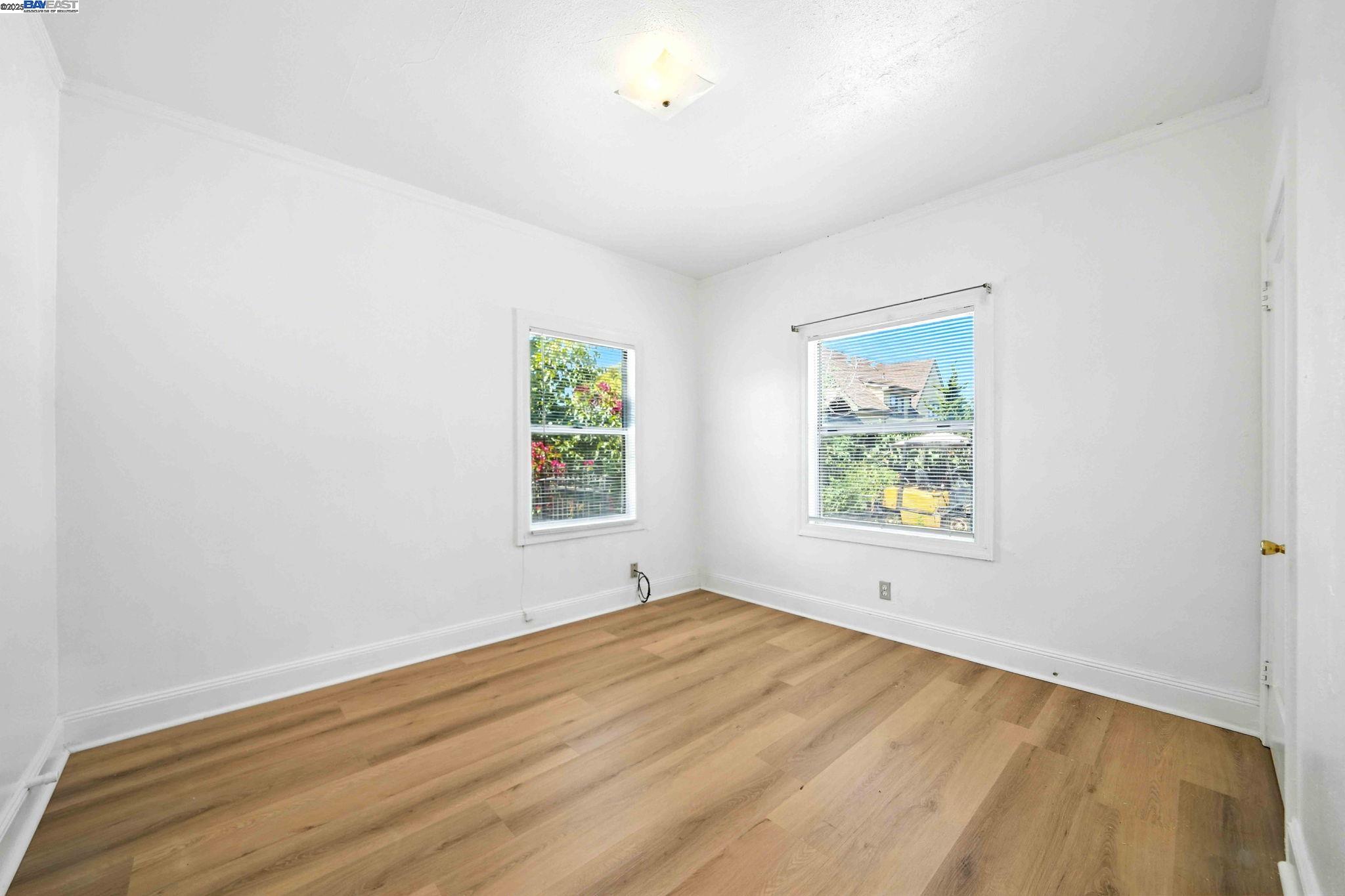 Detail Gallery Image 25 of 48 For 2238 7th, Berkeley,  CA 94710 - – Beds | – Baths