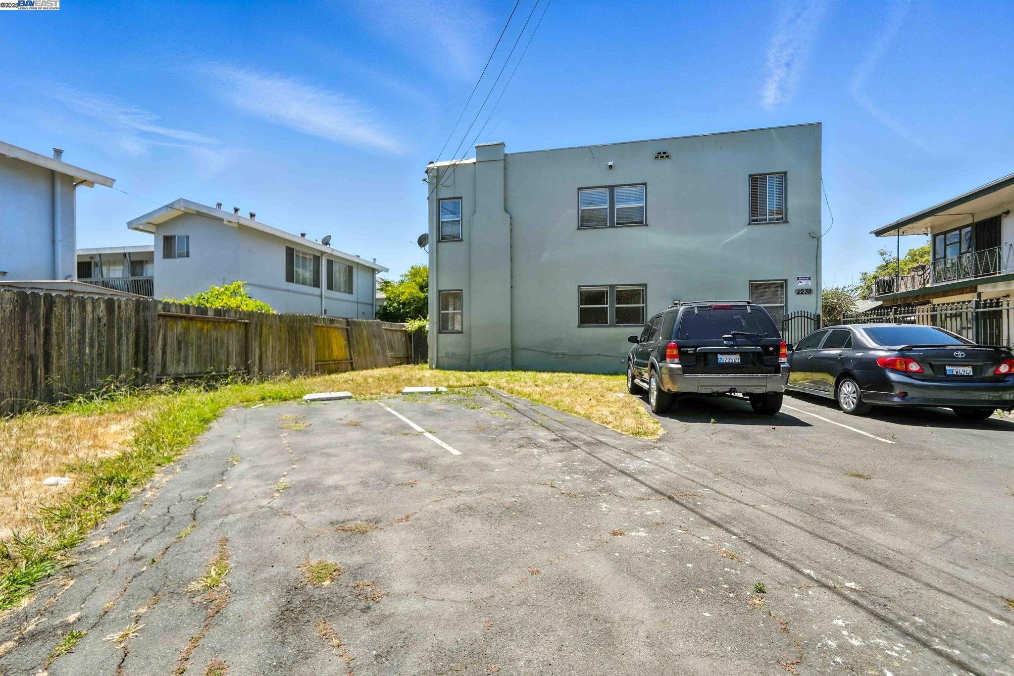 Detail Gallery Image 28 of 48 For 2238 7th, Berkeley,  CA 94710 - – Beds | – Baths
